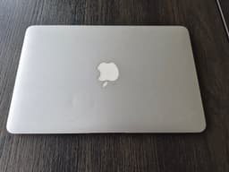MacBook Air 11 tum, mitten 2011