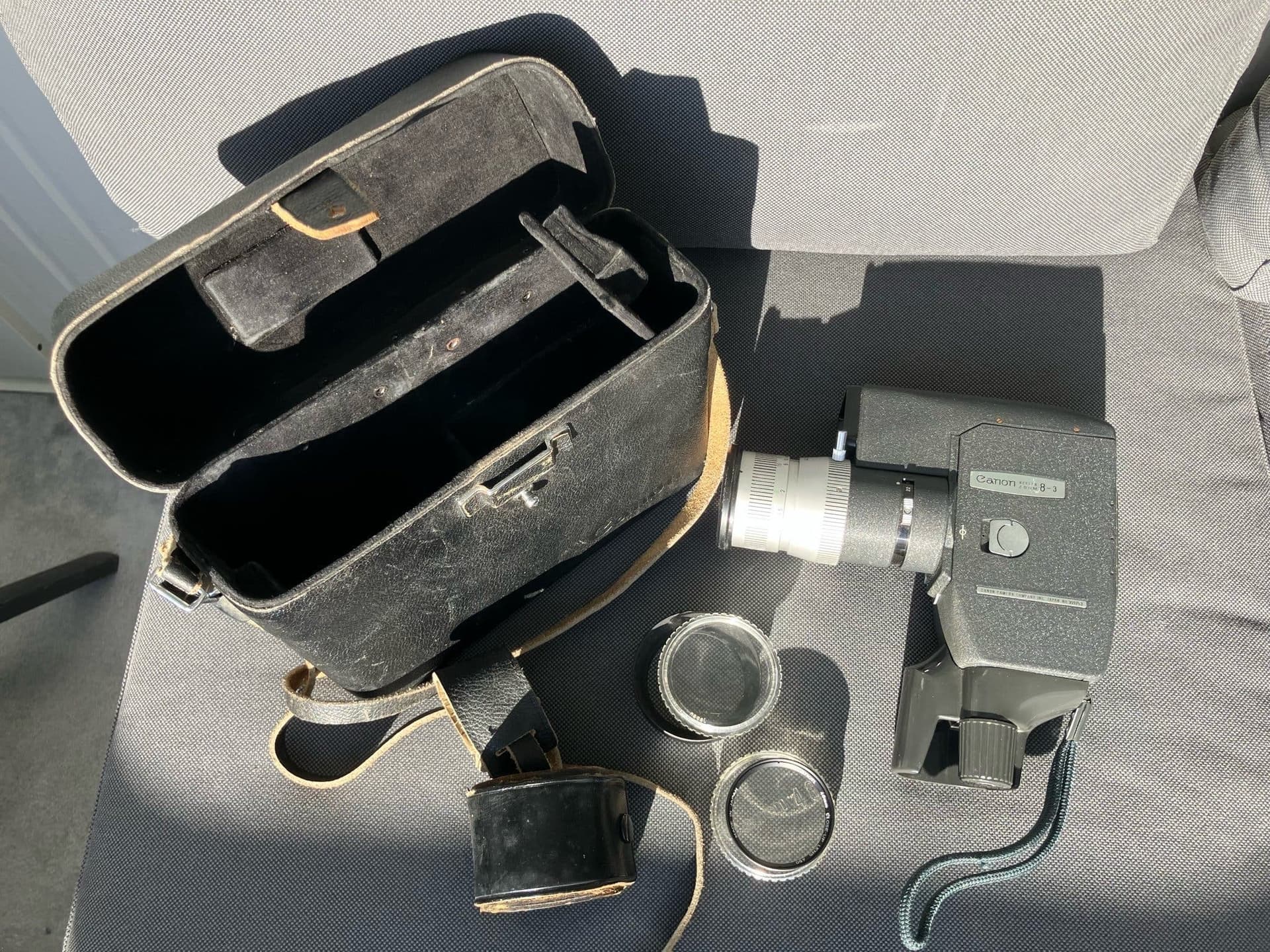 Canon filmkamera C8 Grip i fint skick