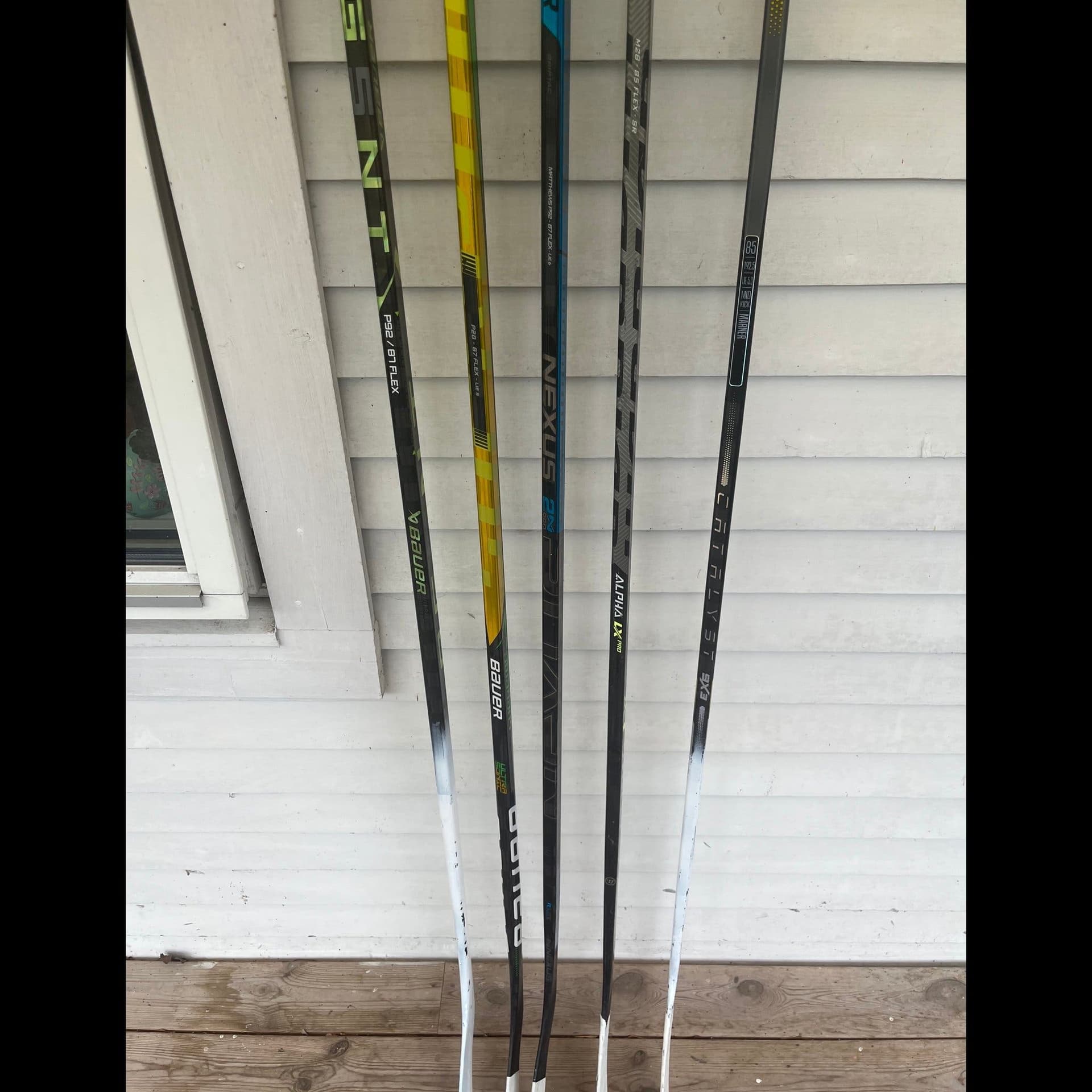 Hockeyklubbor Bauer, True, Warrior från 500kr