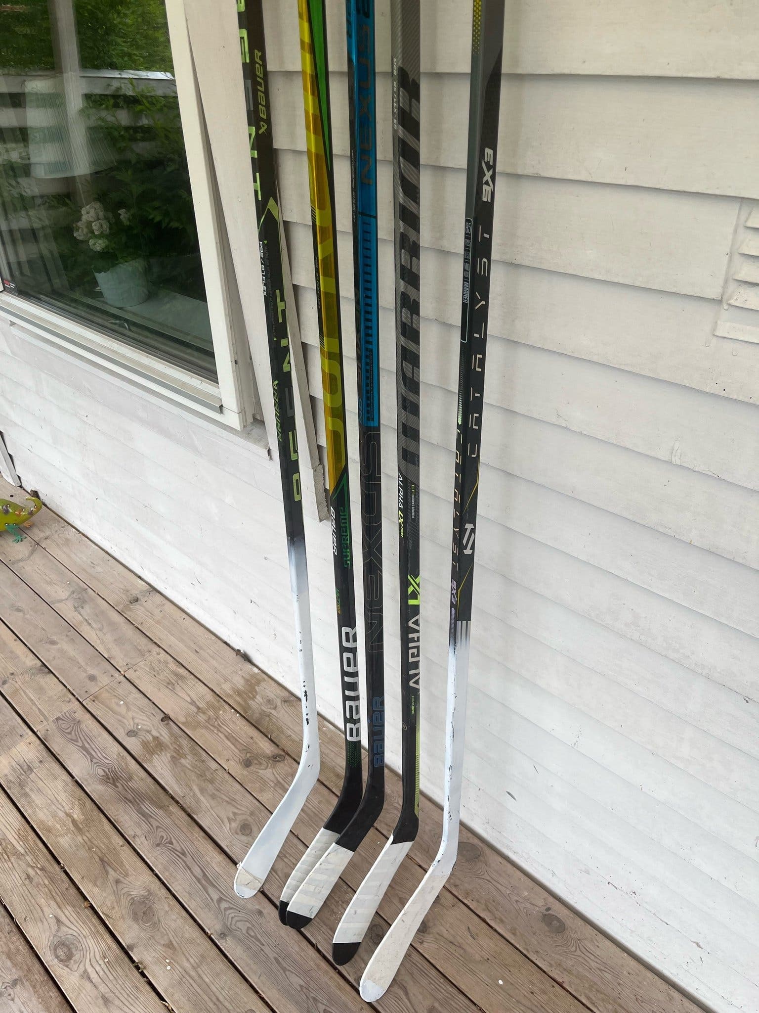 Hockeyklubbor Bauer, True, Warrior från 500kr