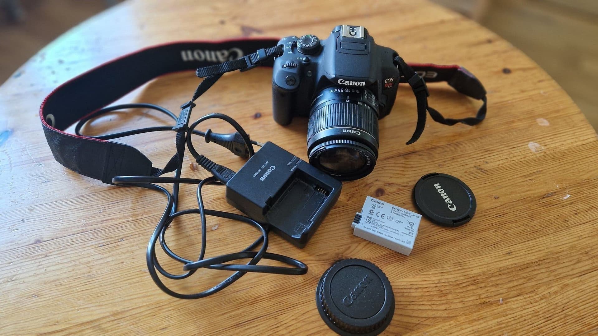 Canon EOS 700D ! Perfekt kamera för content creators & fotografer