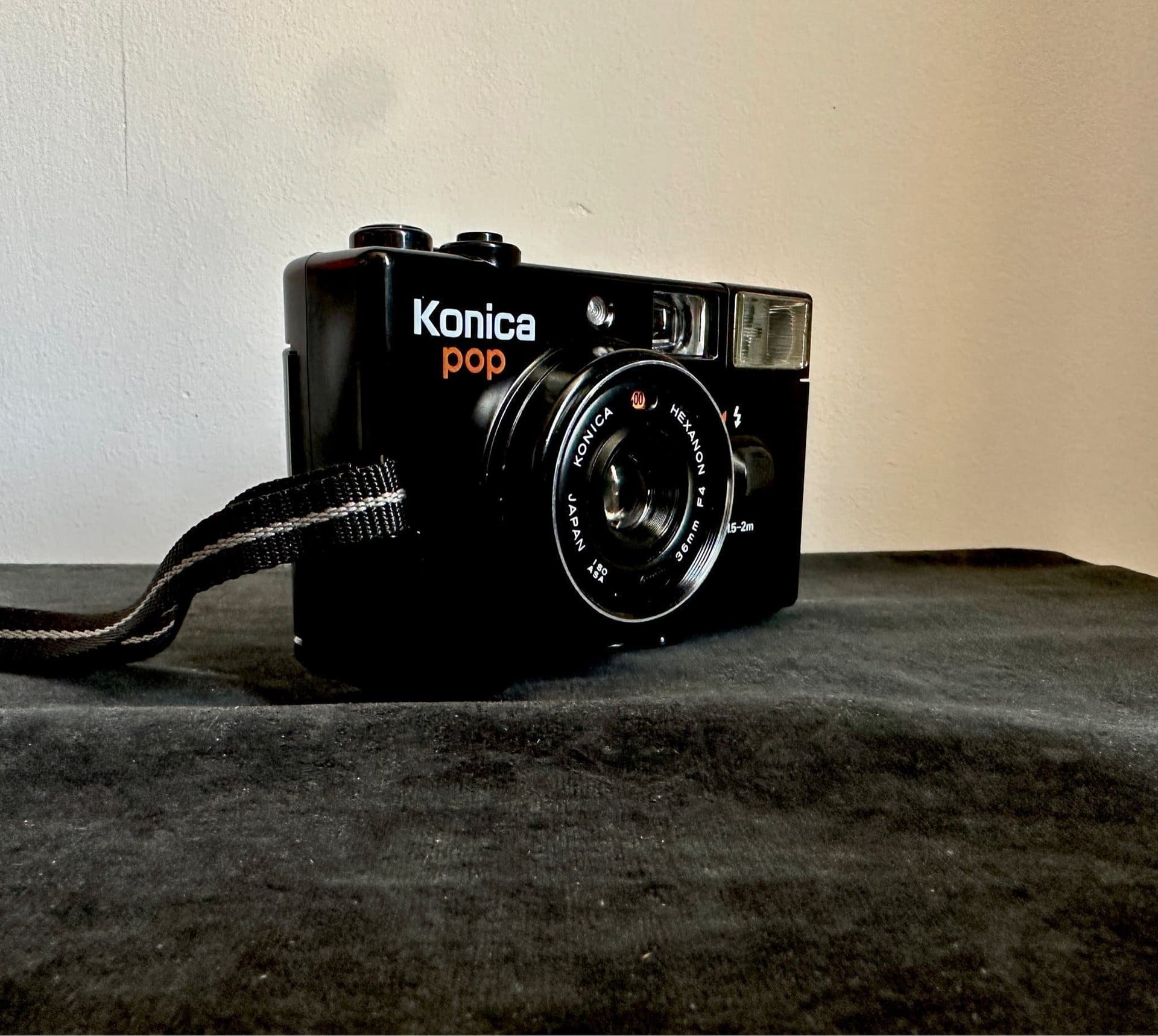 VINTAGE KONICA POP I FANTASTISKT FINT FUNGERANDE SKICK!