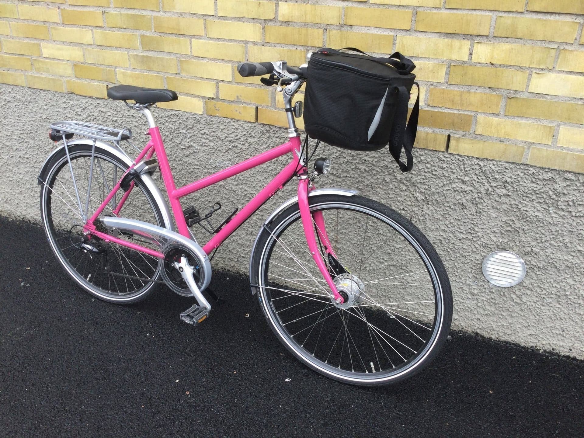 Skeppshult Elit dam 28” 24 vxl ” demo” från nedlagd verkstad butik SommarREA !