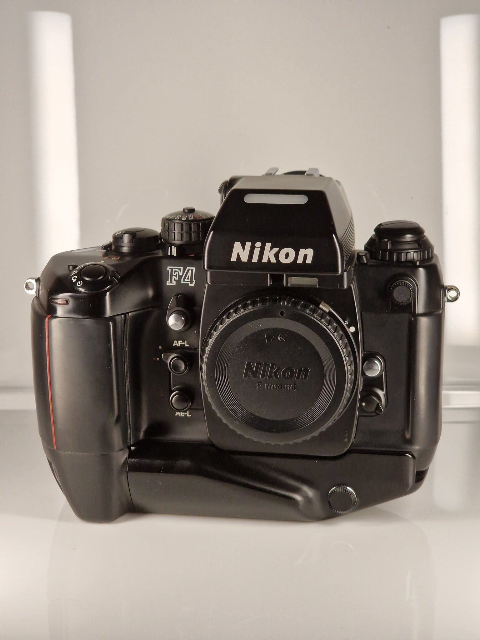 Nikon F4s i väldigt fint skick!