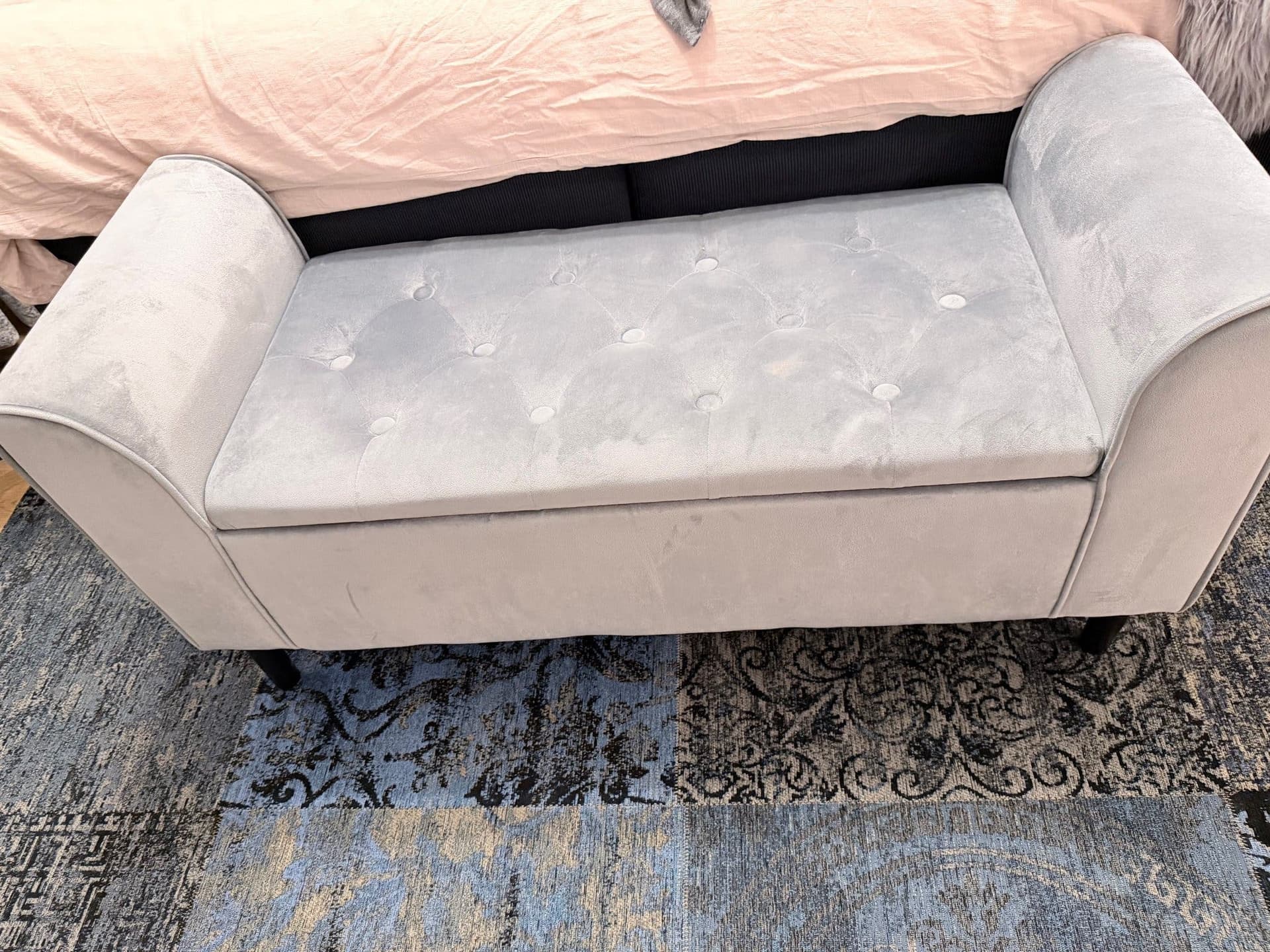 Sittbänk med förvaring