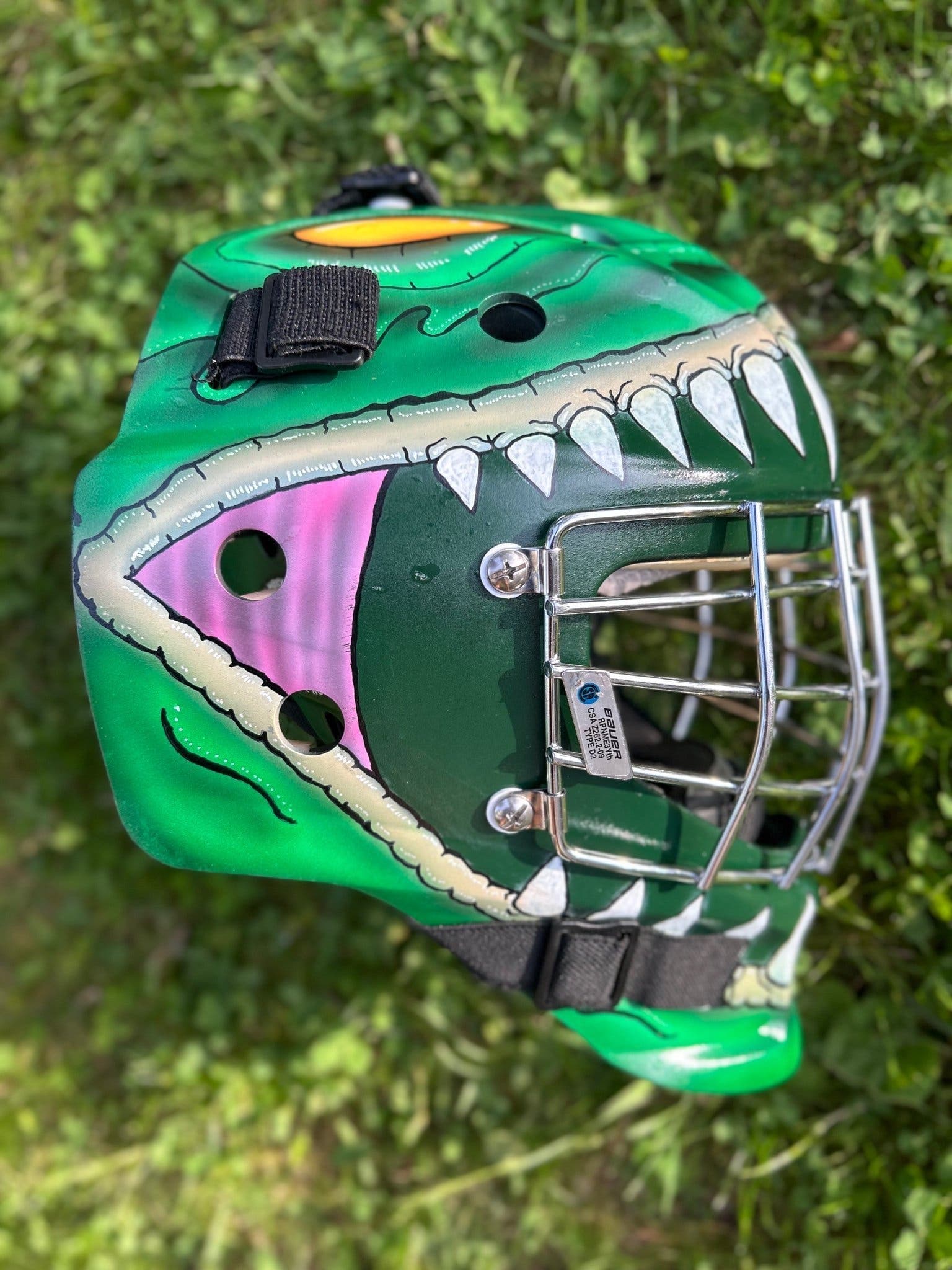 Målvaktshjälm för hockey med dinosauriemotiv