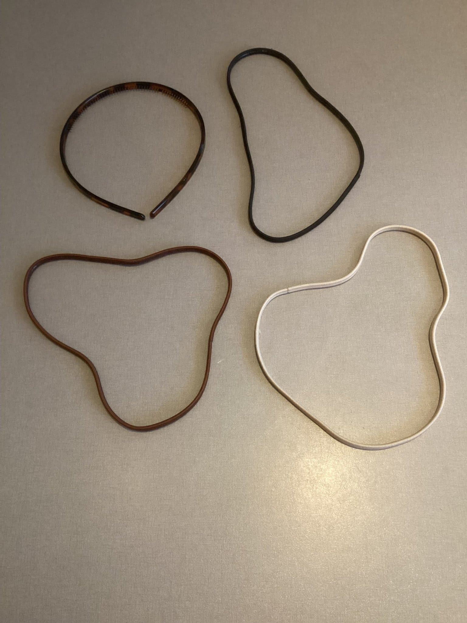 Set med 4 Hårband