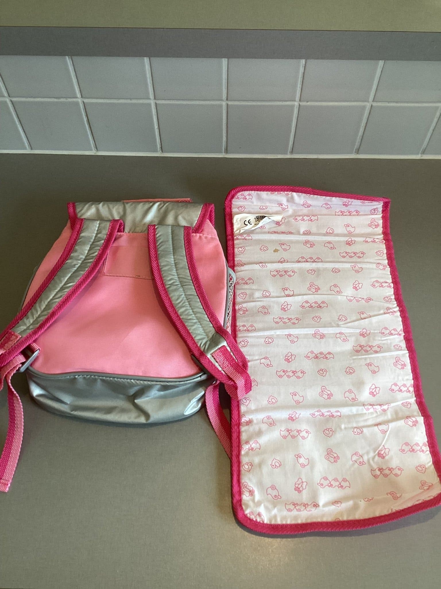 Baby Born Ryggsäck med Skötbädd