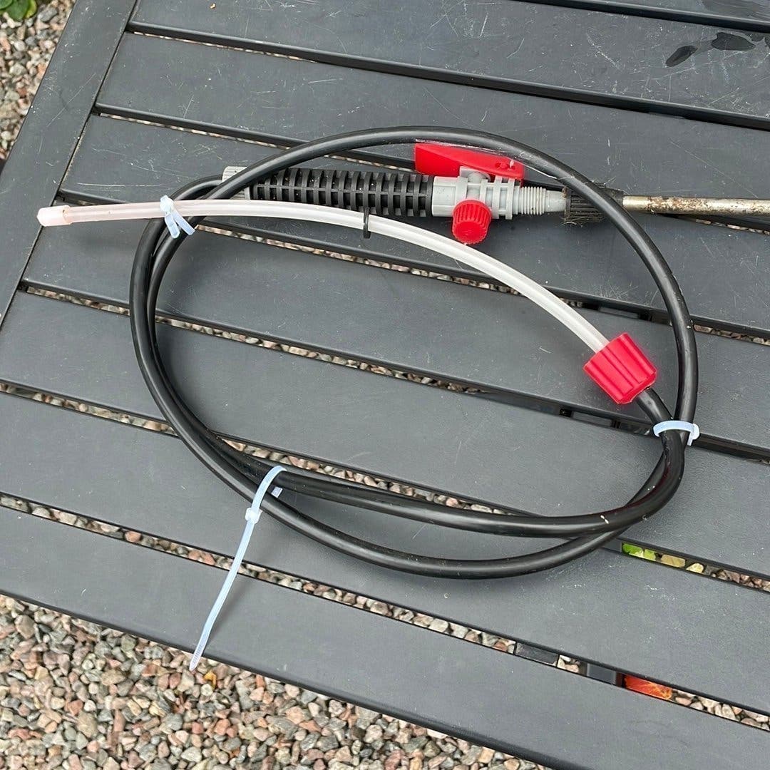 2 ST DUNKAR 1 ST HANTAG 1 ST BÄRREM FÖR OGRÄS M.M