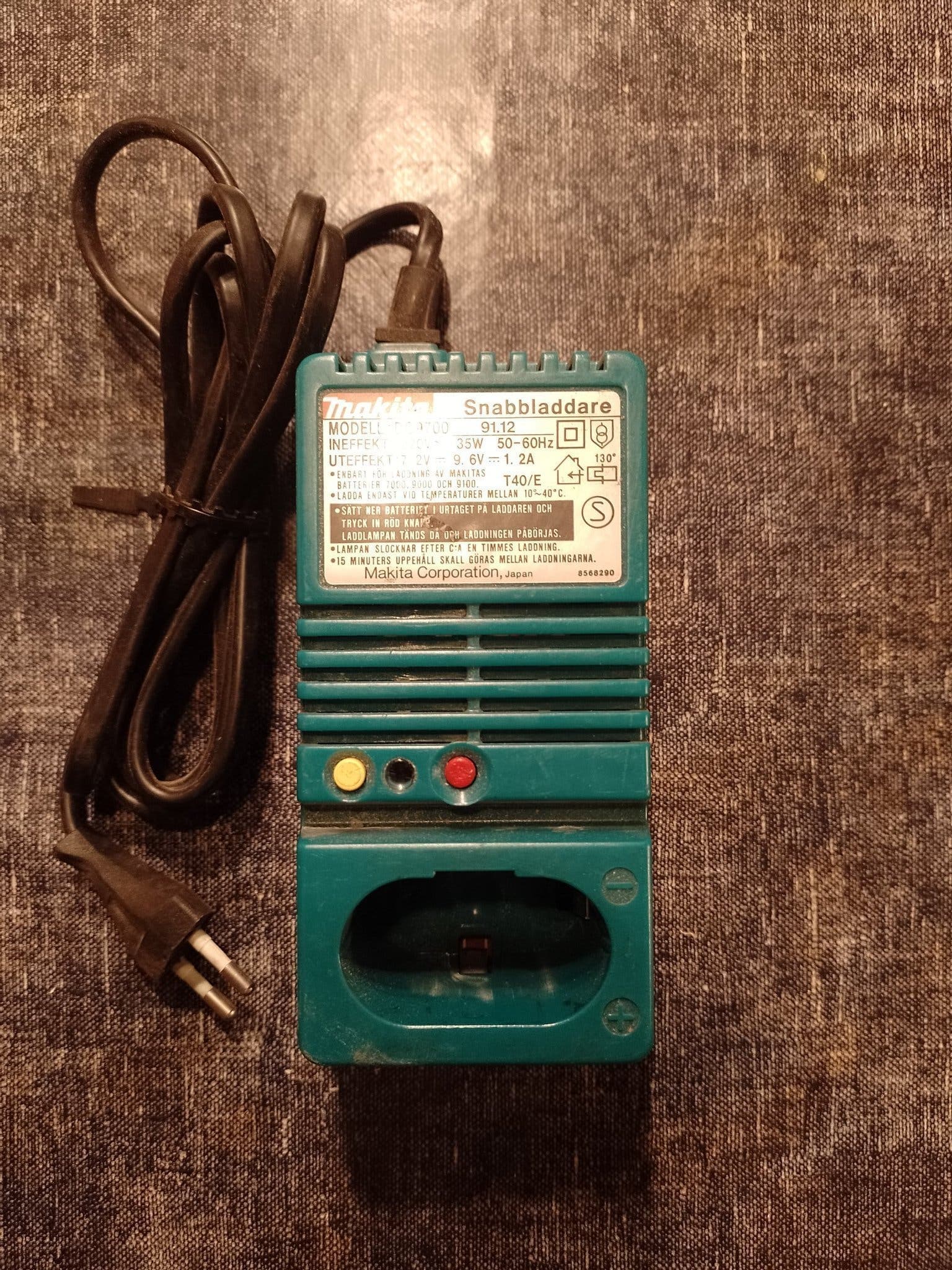 Makita DC 9700 Snabbladdare