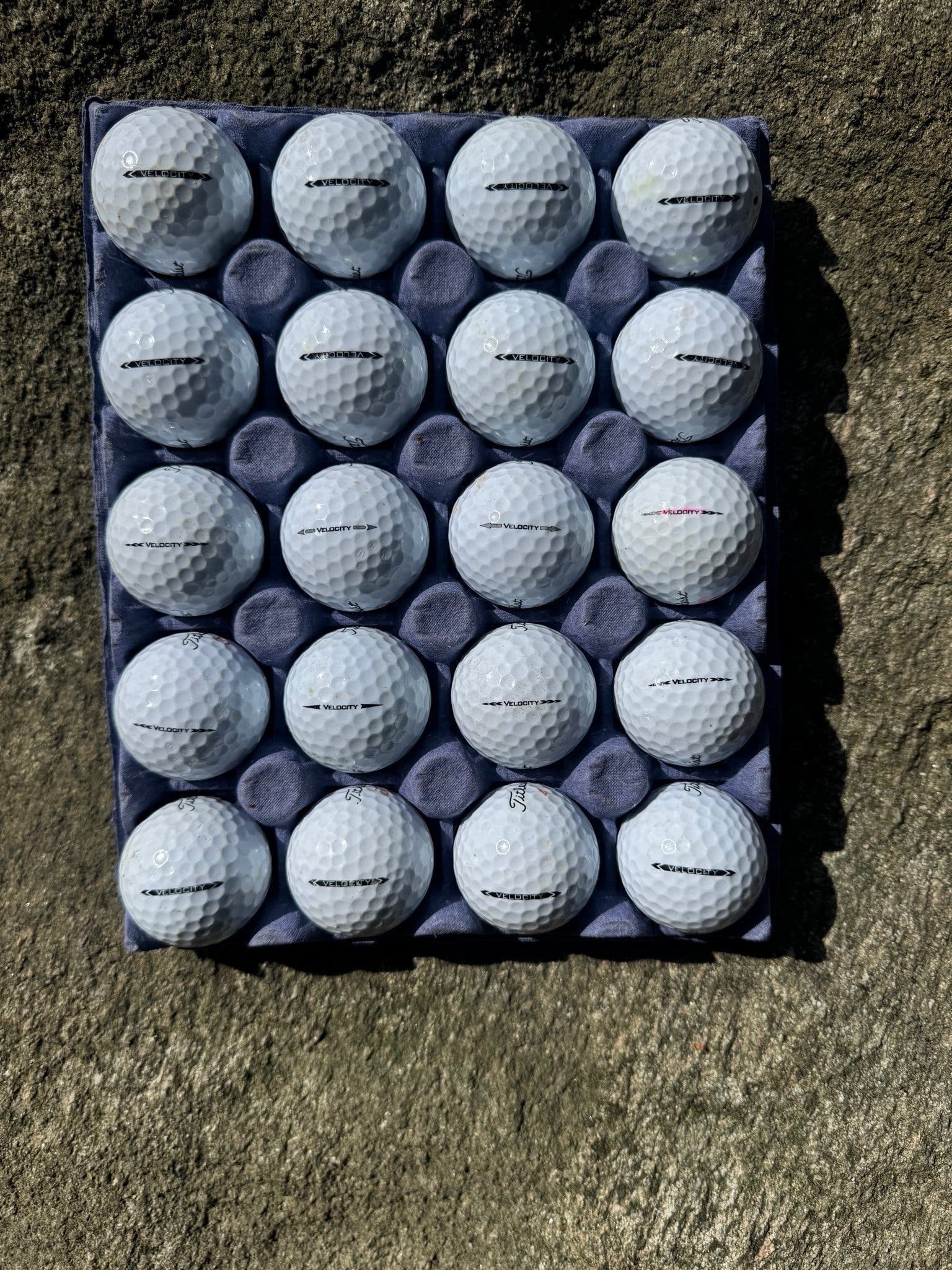 20 Titleist Velocity golfbollar
