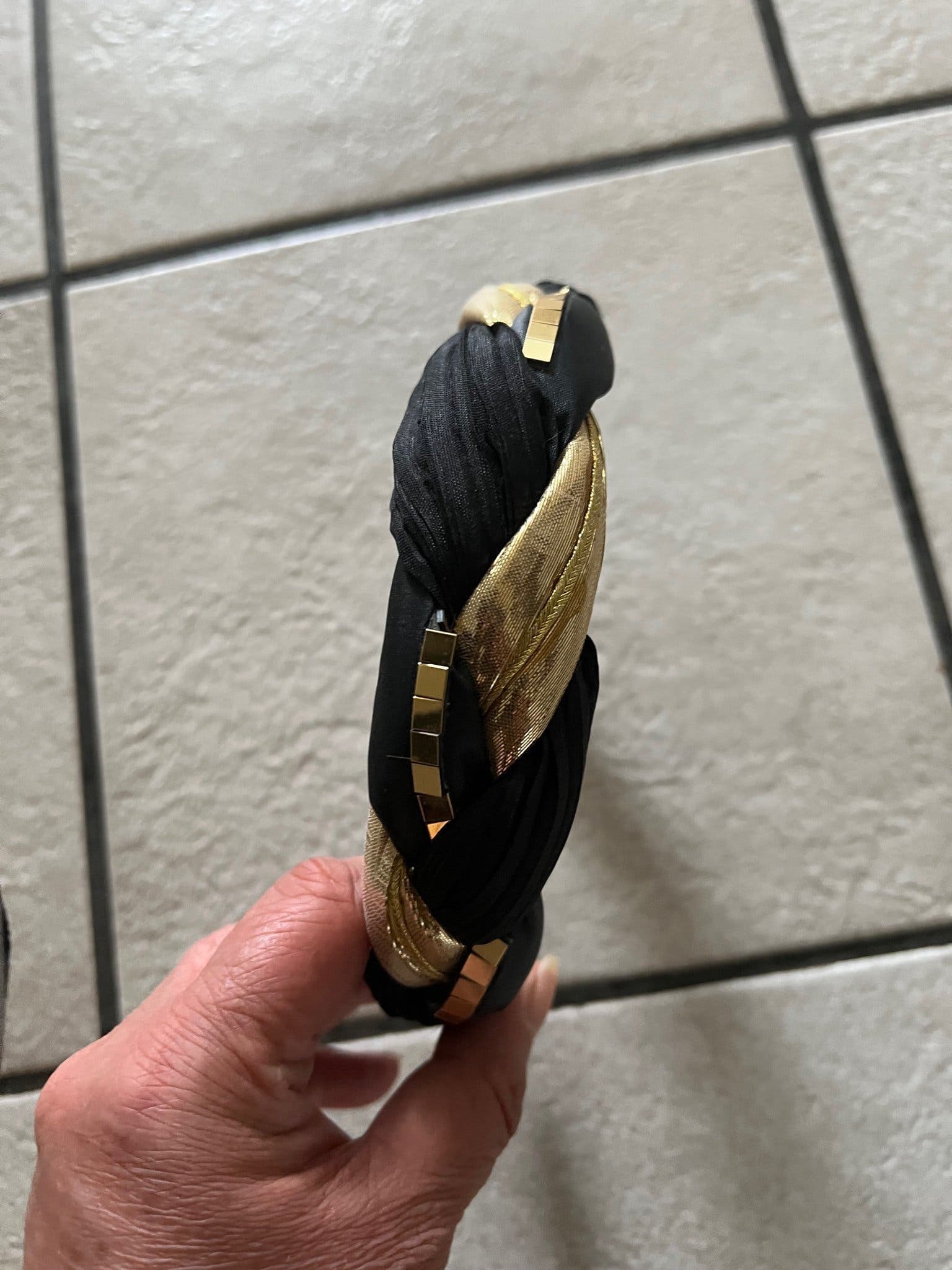 Diadem svart och guld