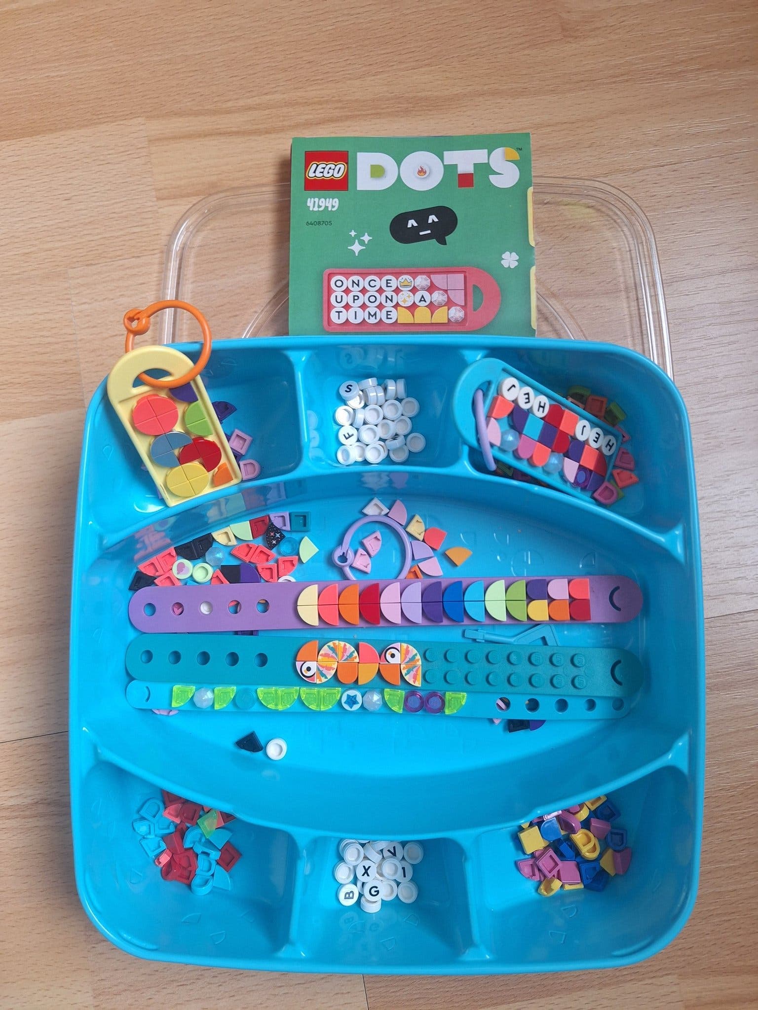 LEGO DOTS 41949 Creative Keychains set
