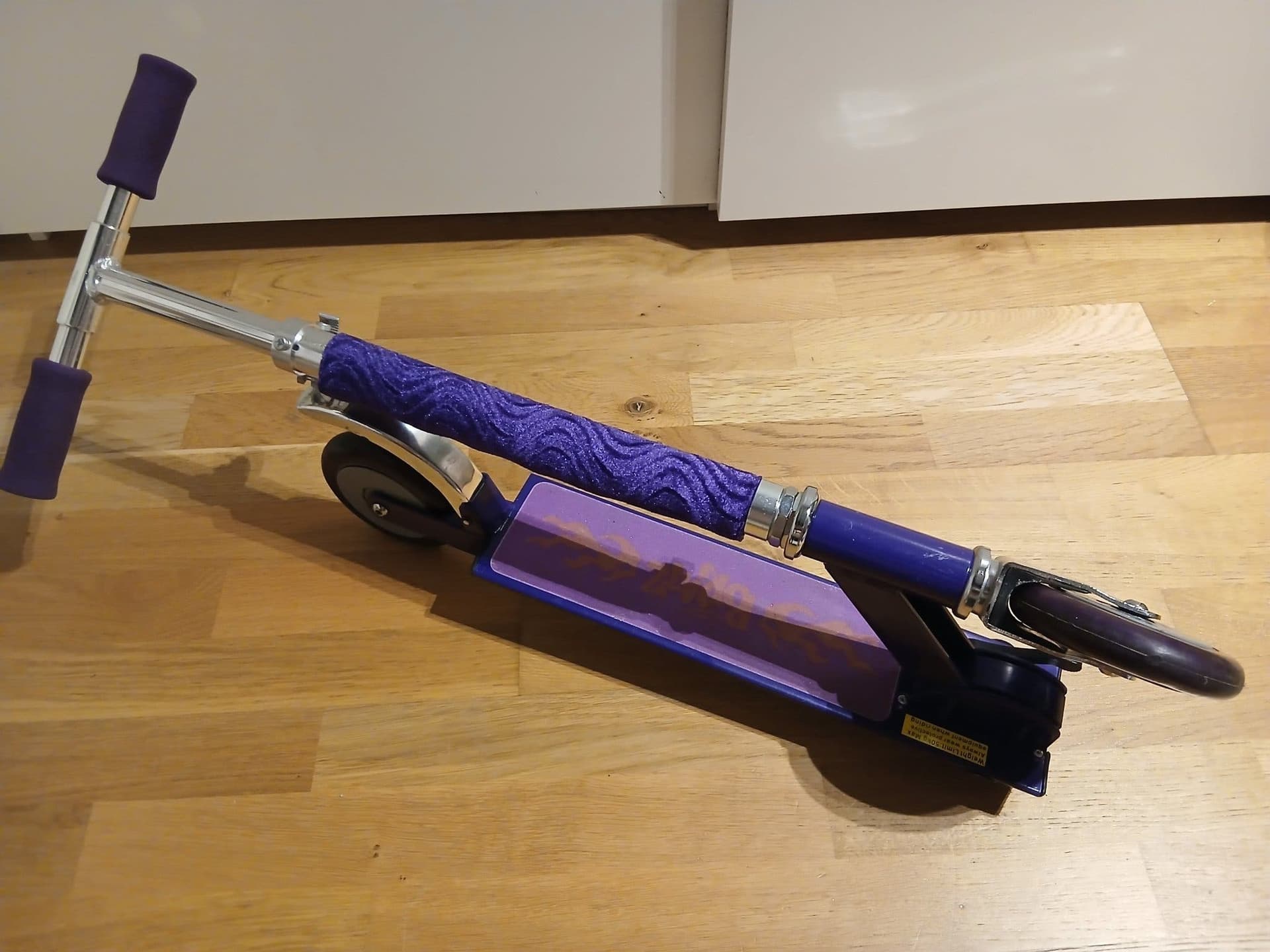 Bratz sparkcykel i lila färg nyaskick