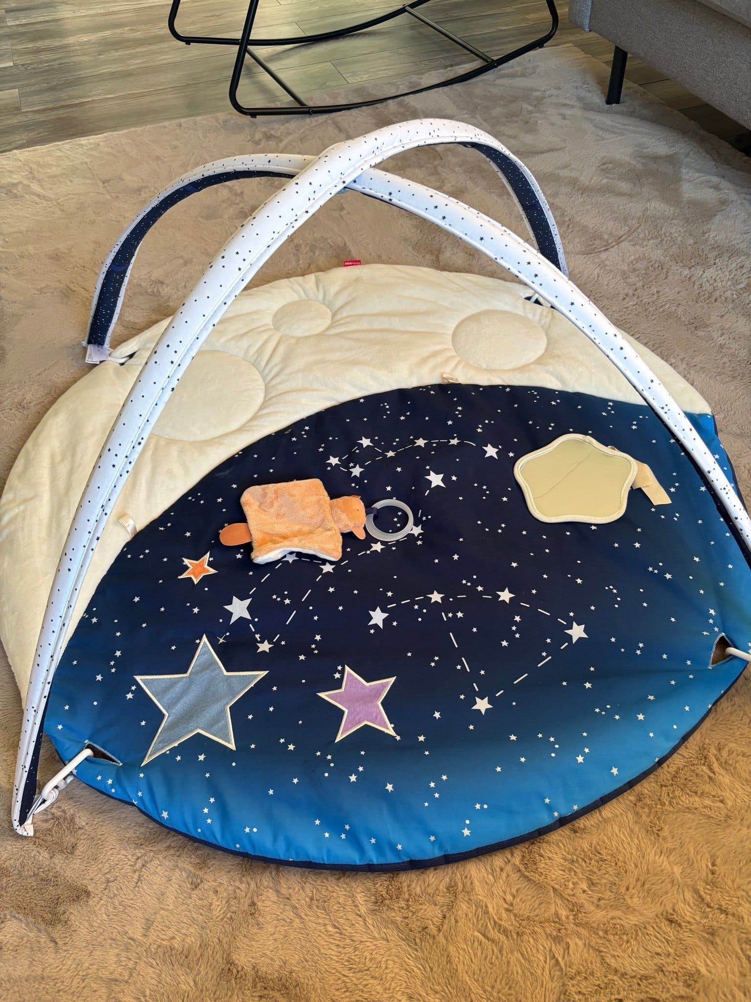 Babygym med stjärnhimmel