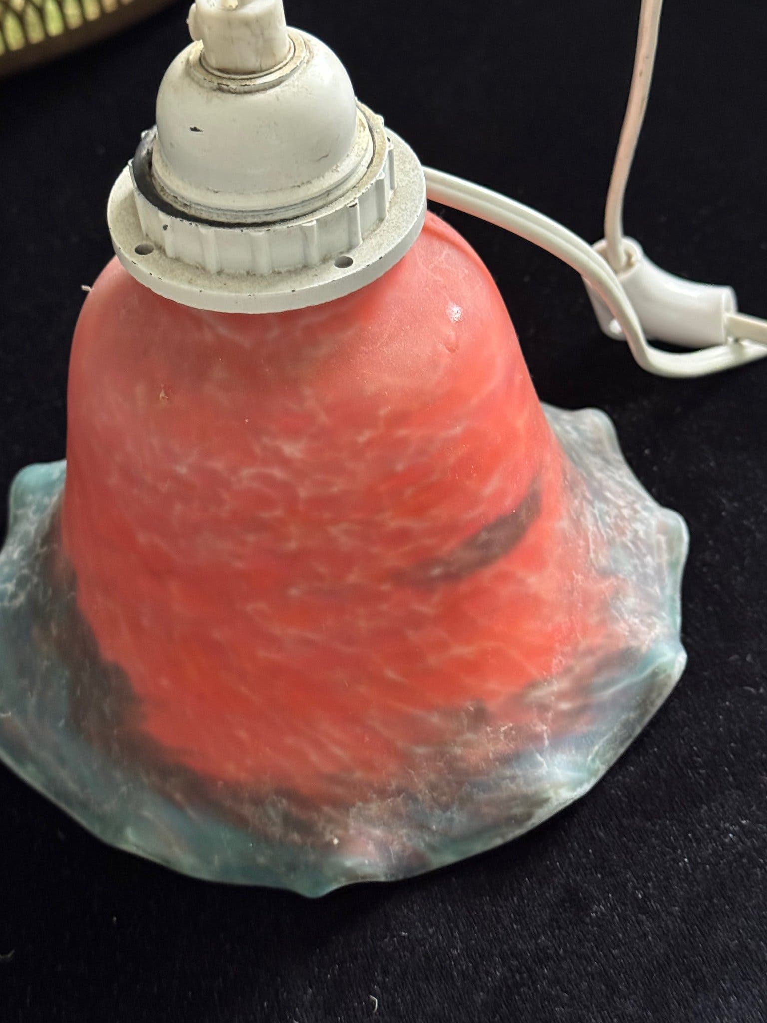 Fönsterlampa , retro med Röd Glasskärm