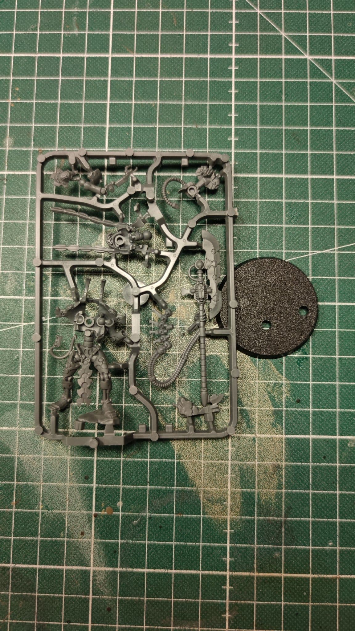 Warhammer 40k - Indomitus - Necron Overlord ny på sprue