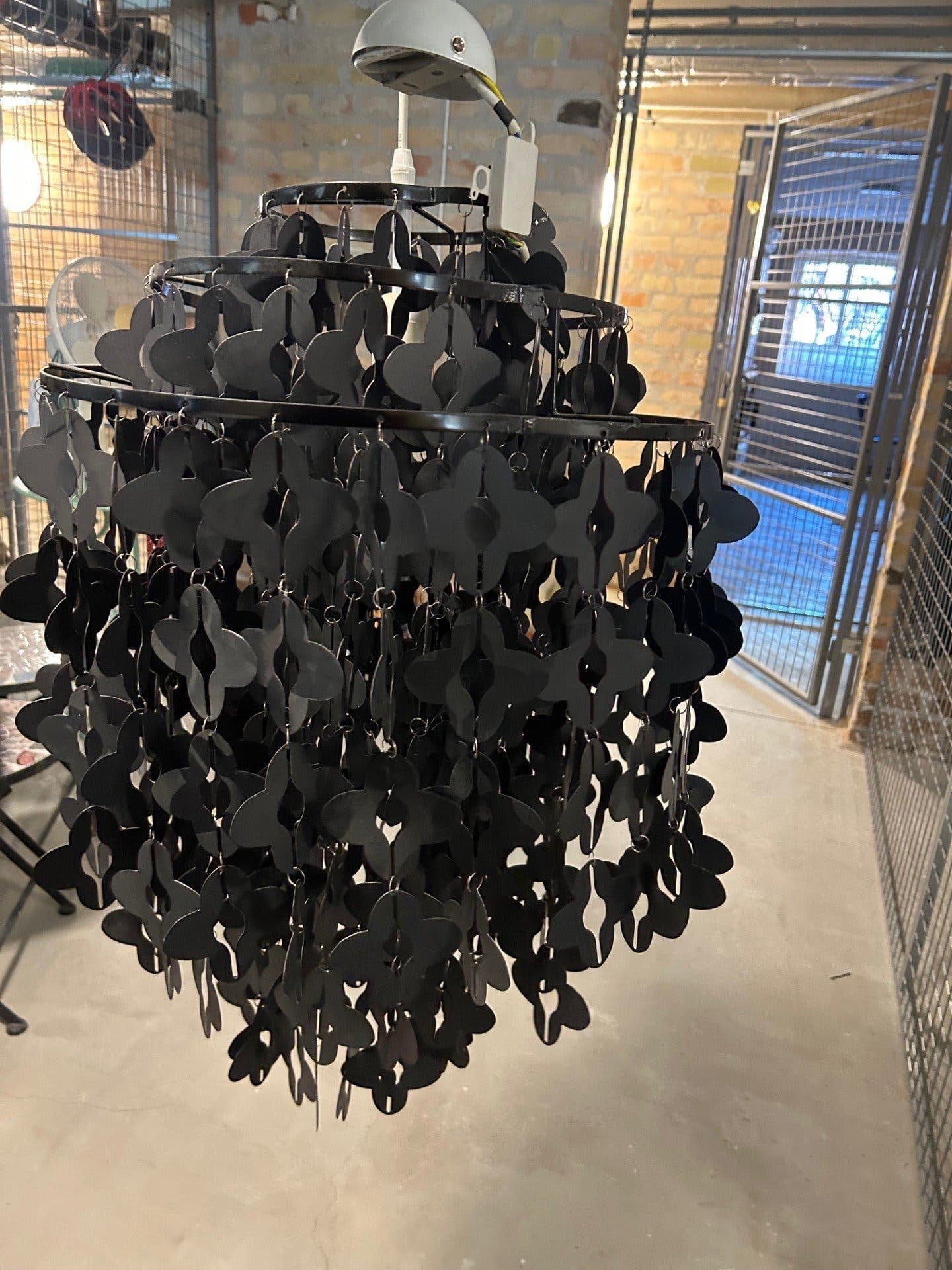 Taklampa med fjärilsdetaljer lampa ev Olsson & Jensen