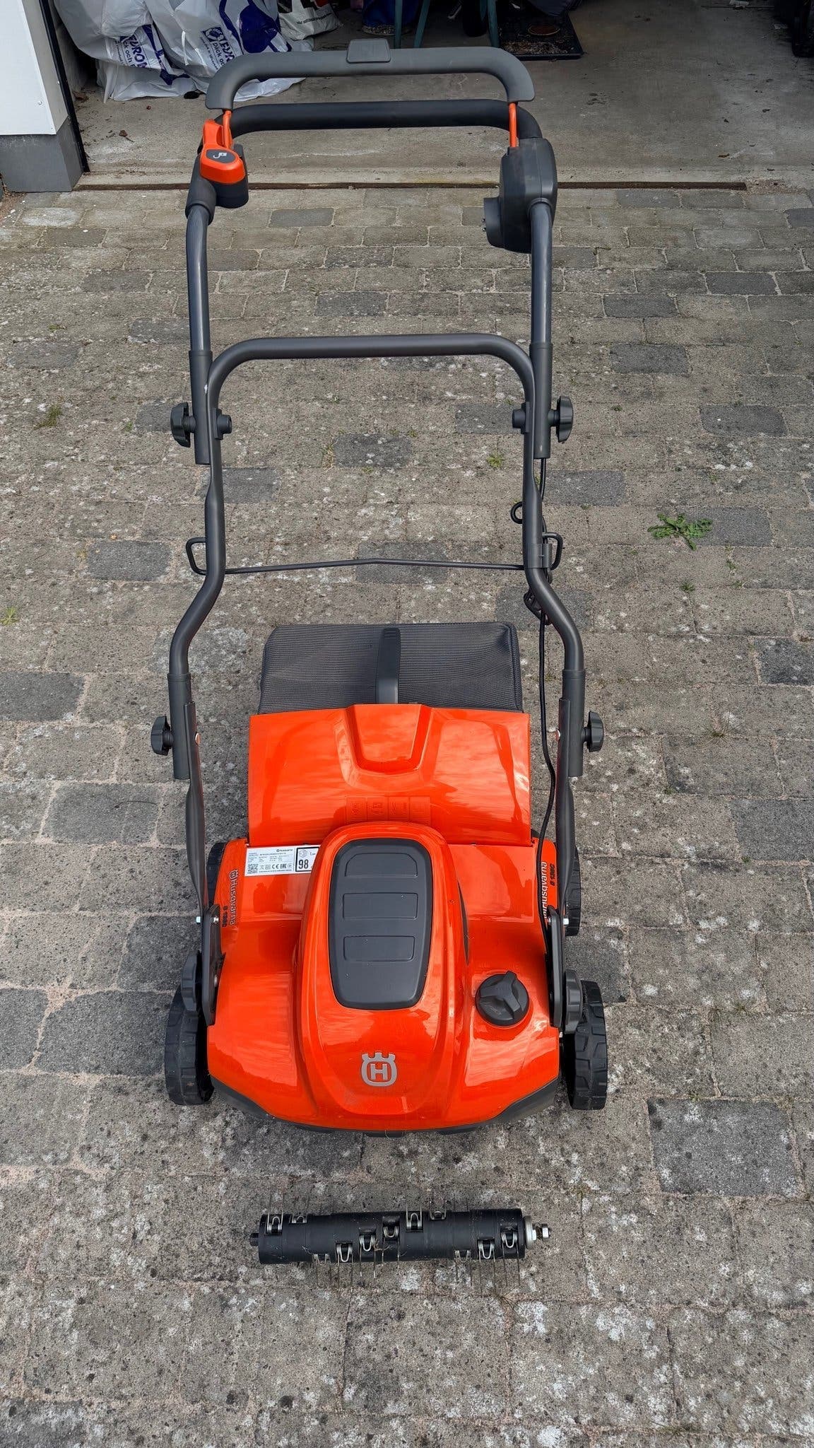 Husqvarna S 138C- Corded Electric Scarifier