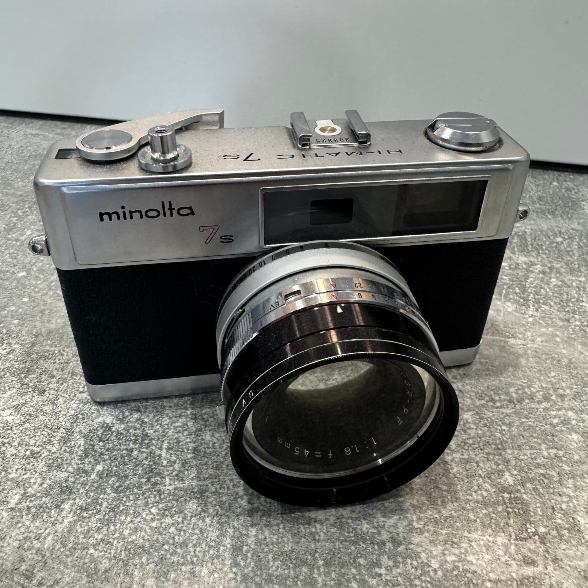 Minolta Hi-Matic 7S 35mm Mätsökarkamera + Originalväska – Rokkor 45mm f/1.8 – Vi