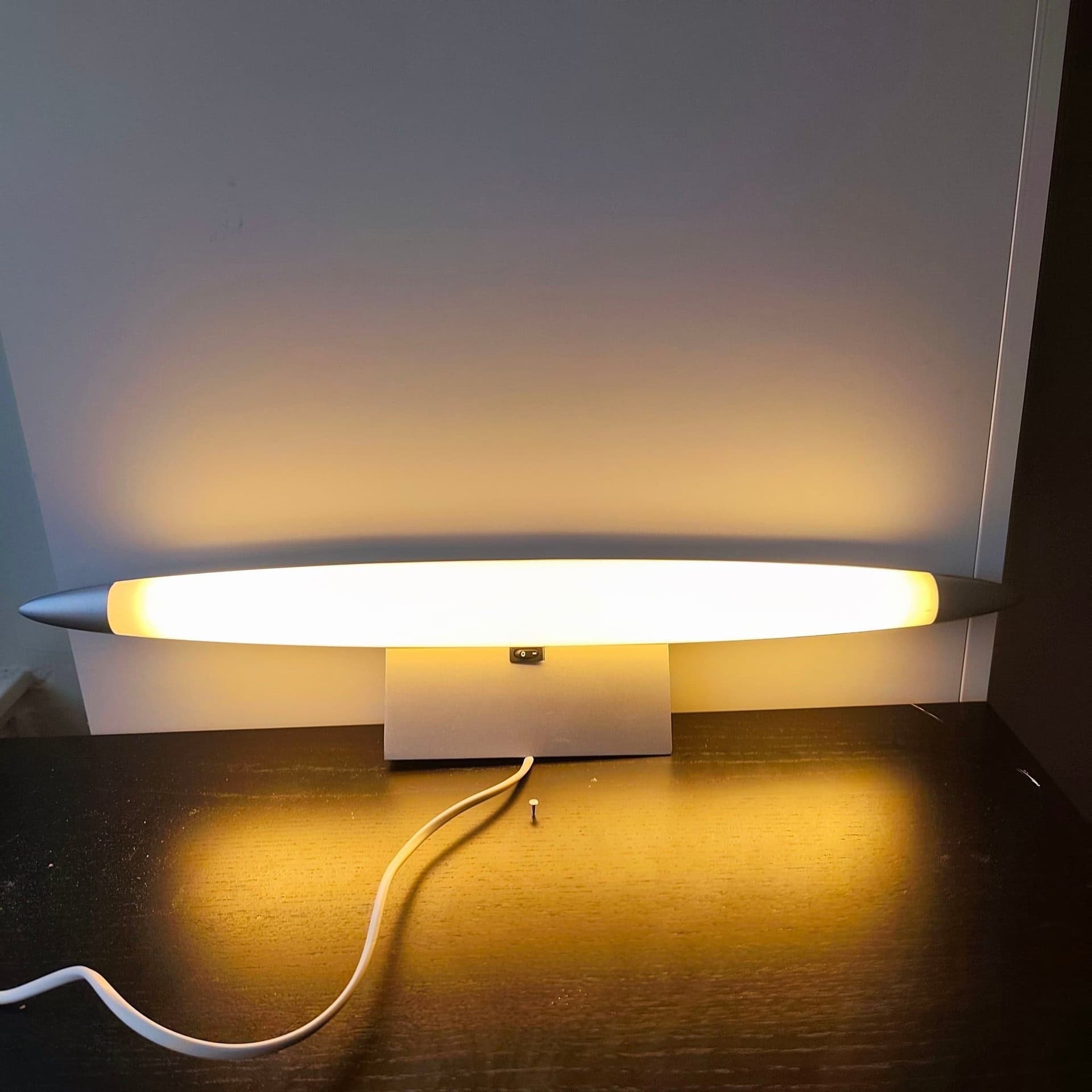 Vägglampa, badlampa IKEA 1900-tal i pladt och metall.#B.