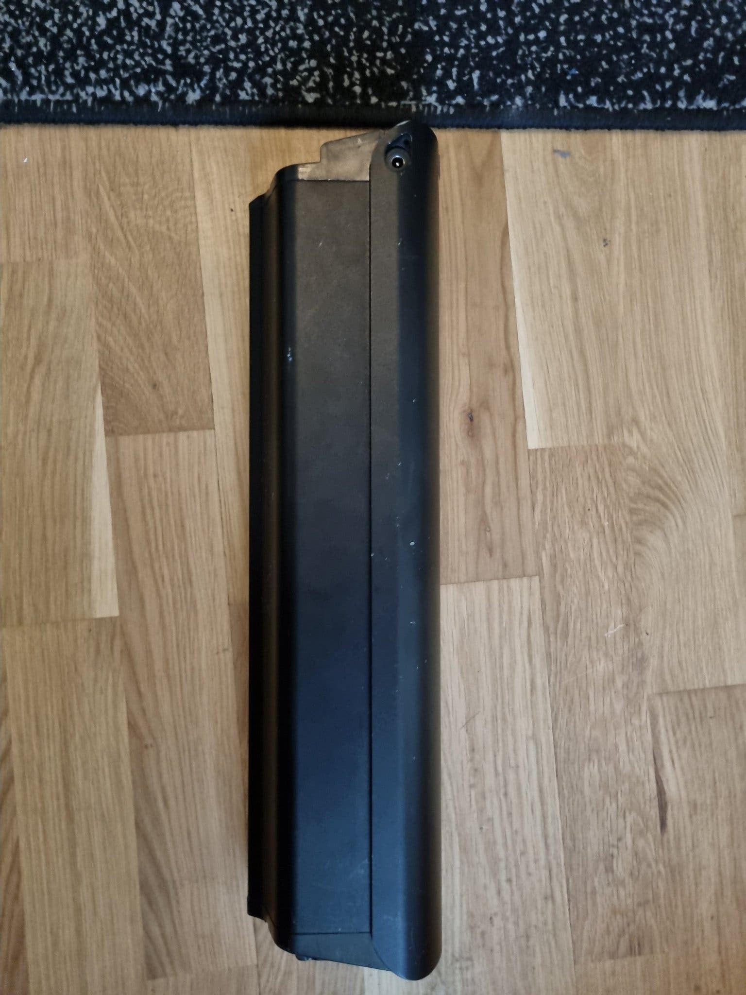 Biltema batteri - JT-EBB10-22 för elcykel med Laddare