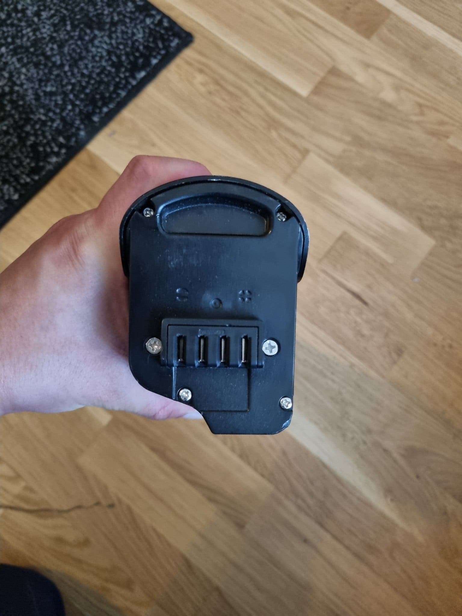 Biltema batteri - JT-EBB10-22 för elcykel med Laddare