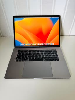 MacBook Pro 15-tum 2017 Touch Bar 1TB