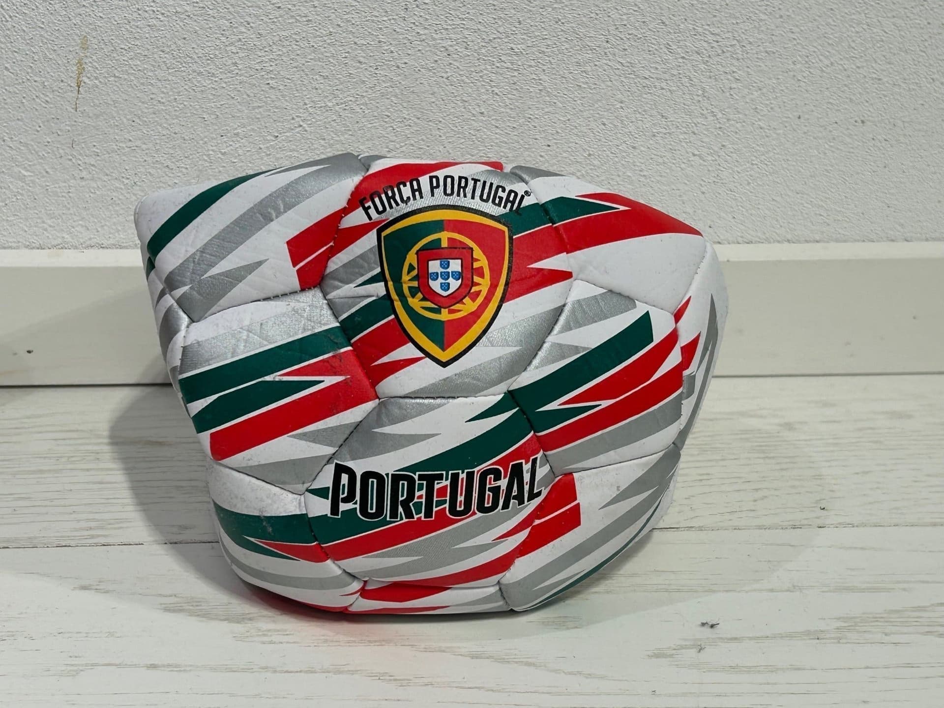 Portugal fotboll med "Força Portugal" tryck