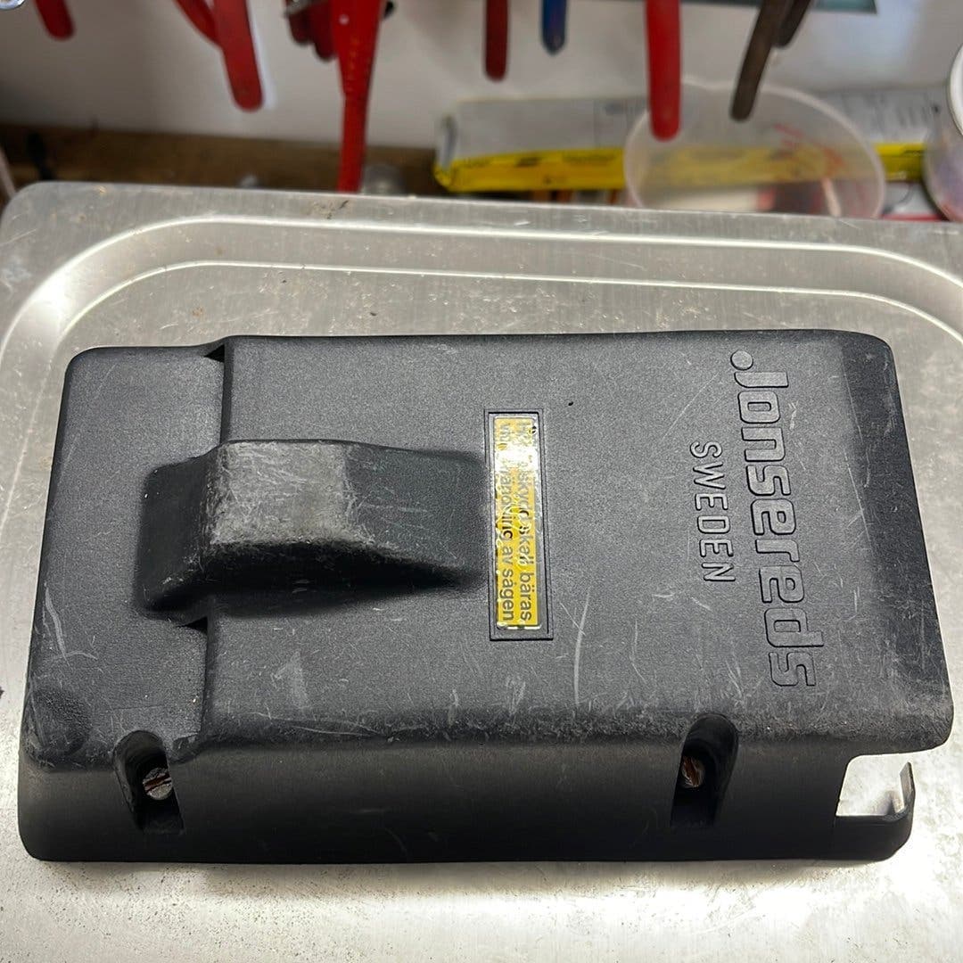 Jonsereds röjsåg/trimmer kåpa