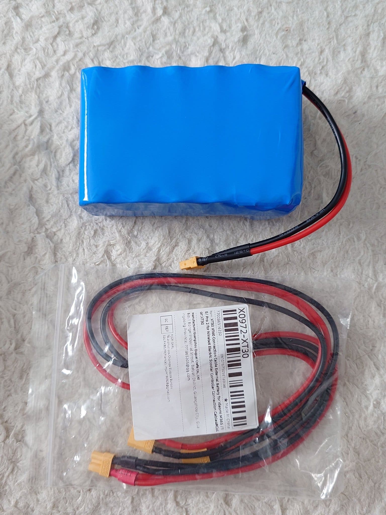 FiJiLa 36V 4400mAh 10S1P Batteri med XT30/XT60 Anslutningskabel