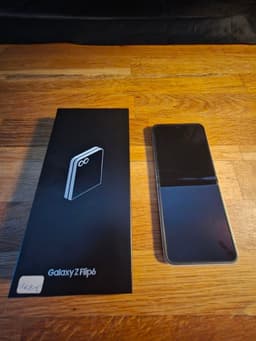 Samsung Galaxy Z Flip6