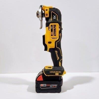 Batteriadapter. Milwaukee batteri till Dewalt.