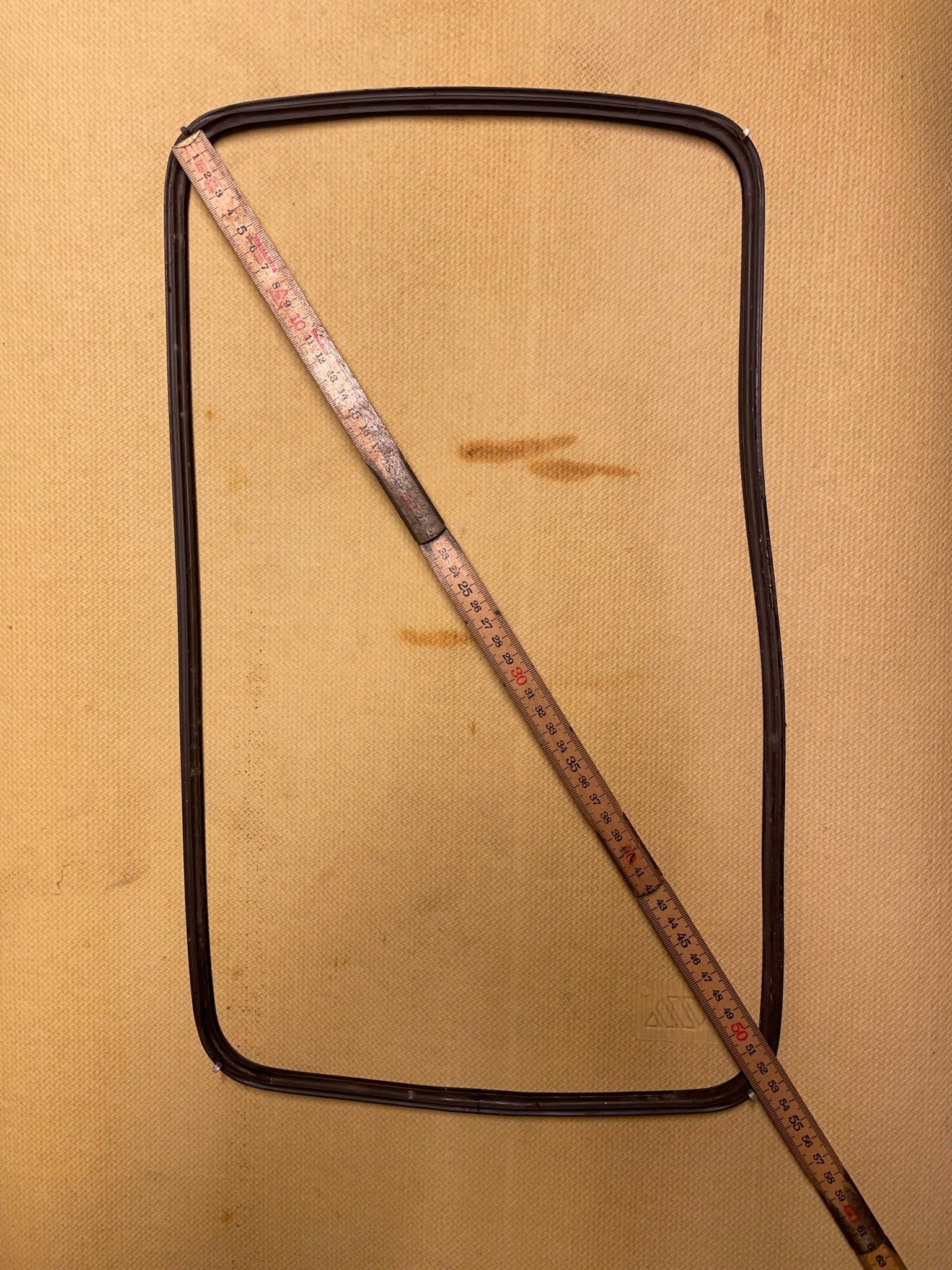 Dörrtätning övre till Electrolux QSG6240W mfl.