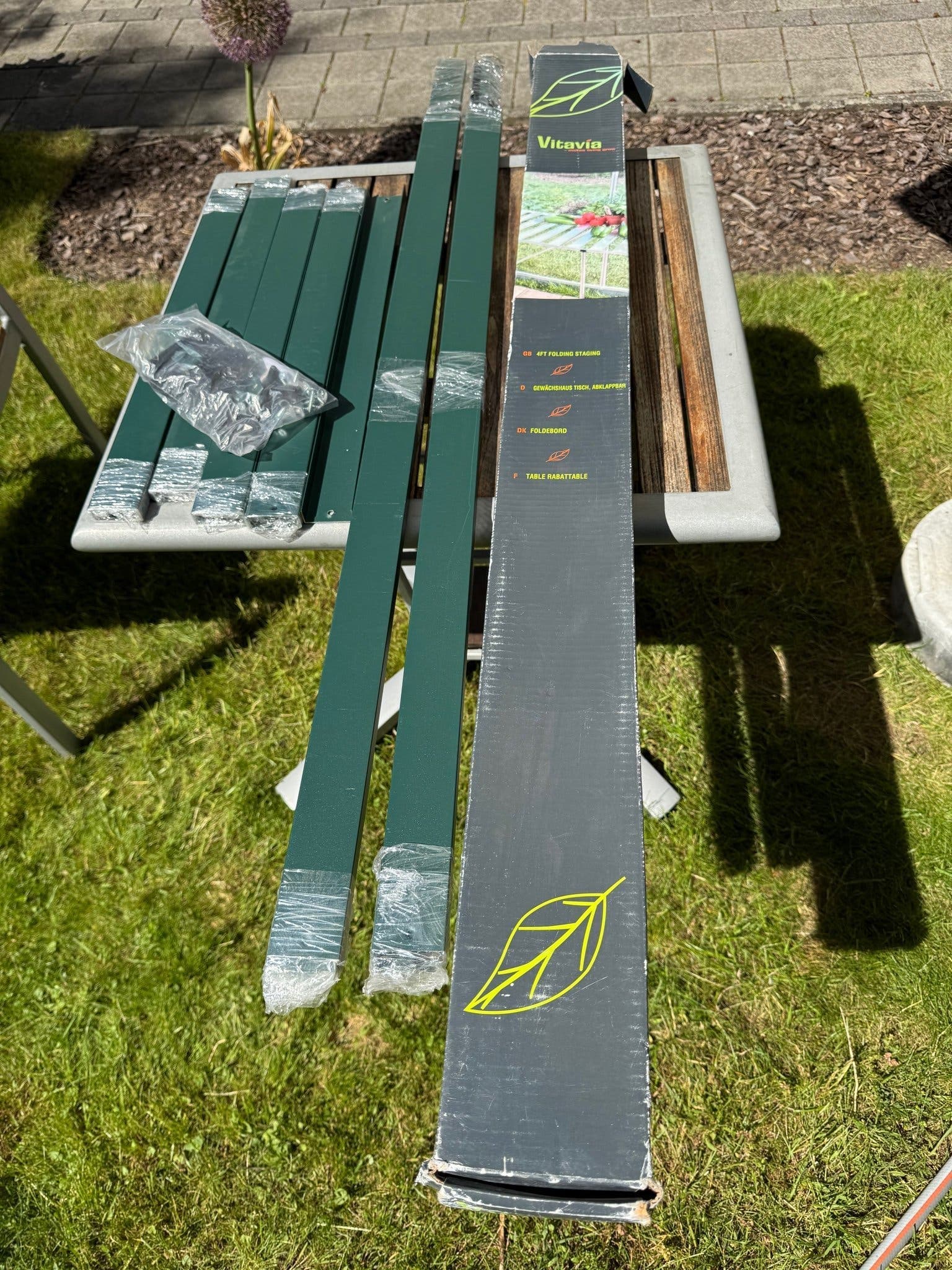 Nytt Vitavia fällbart bord för växthus