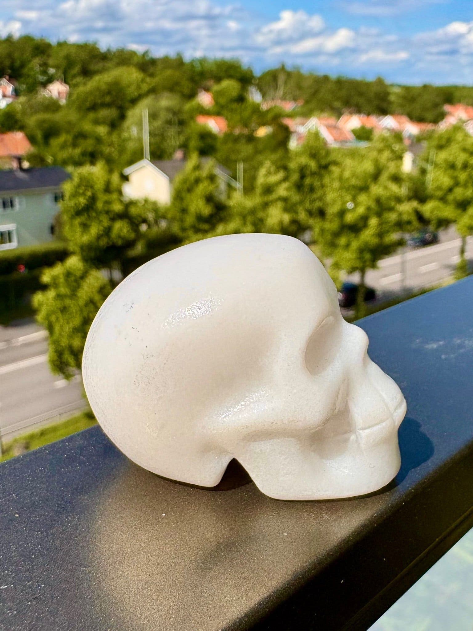 Kristall Döskalle i vit Agat carving