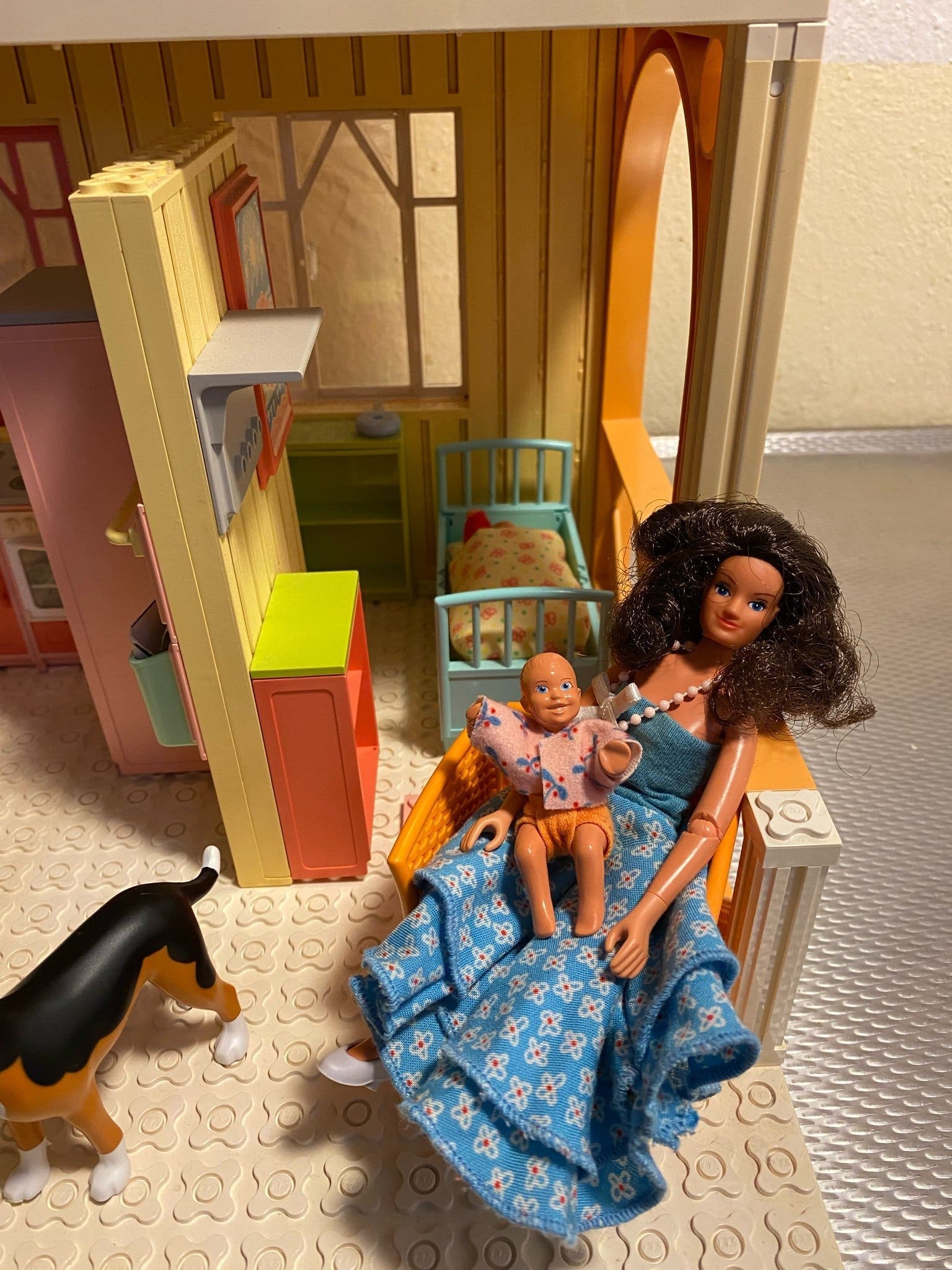 LEGO Paradisa Dockhus med figurer och tillbehör