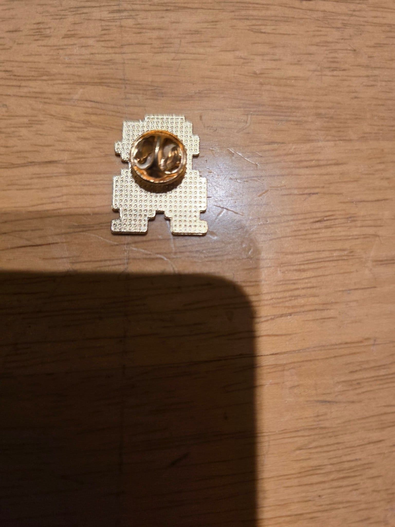Mario Pixel Pin Ny Oanvänd