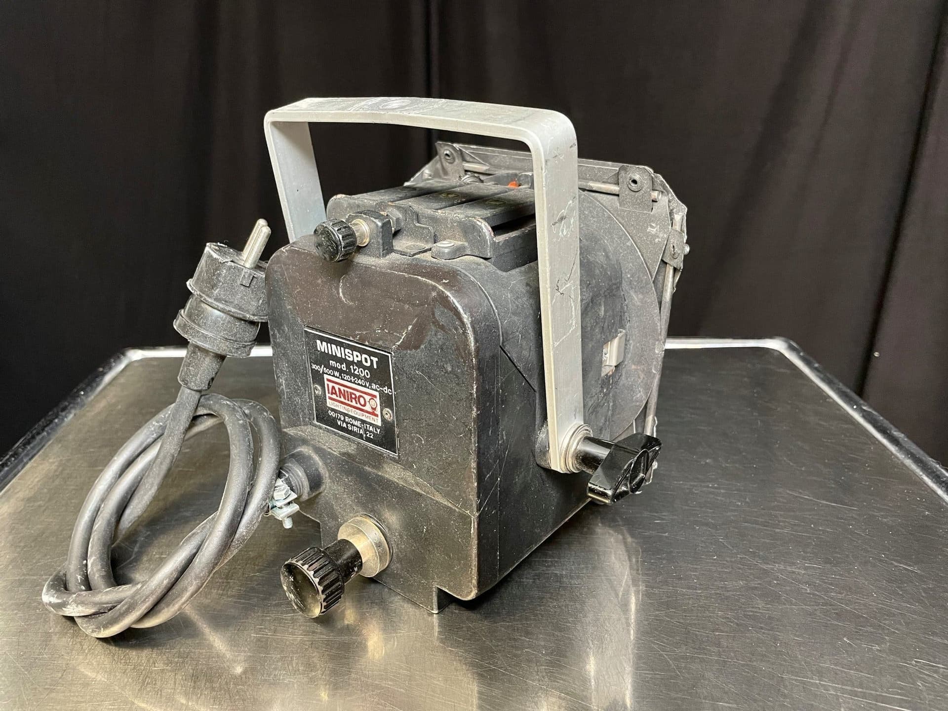Retro Fresnel filmlampa