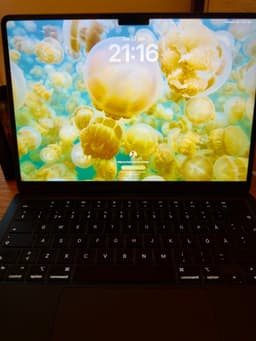 MacBook Air M2 2022 16GB
