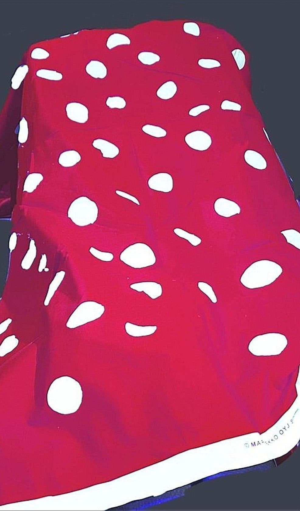 Marimekko nytt tyg "Pilkku" 148 x 160 cm