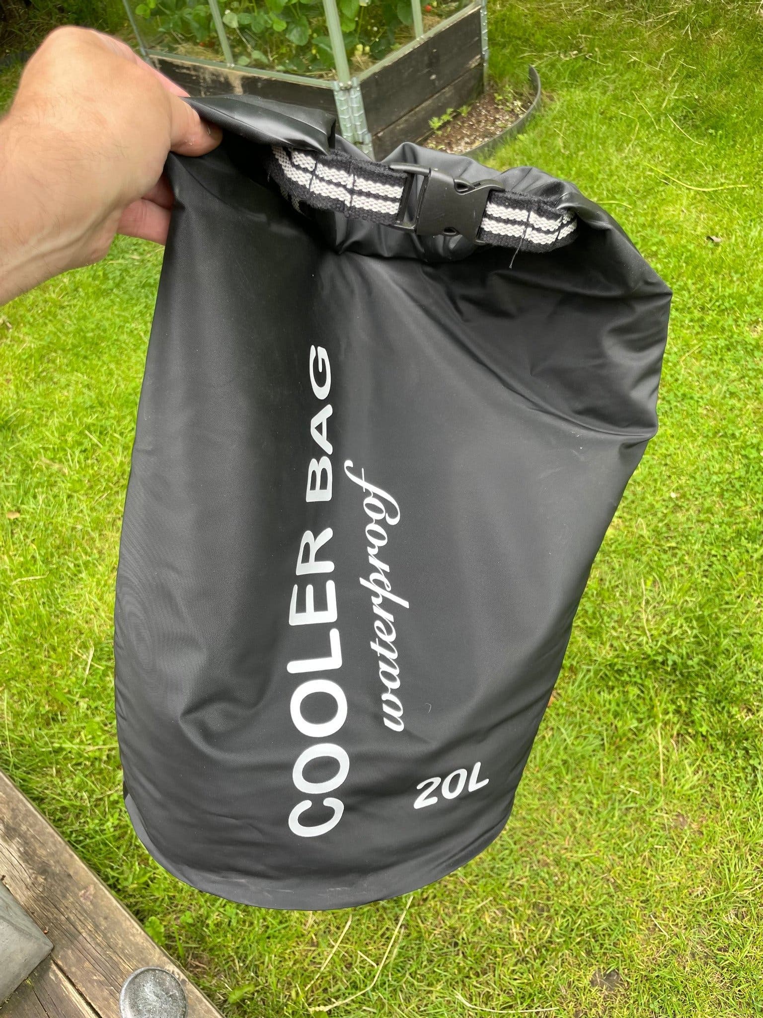 Cooler Bag 20 liter. Vattentät kylväska. Fint skick