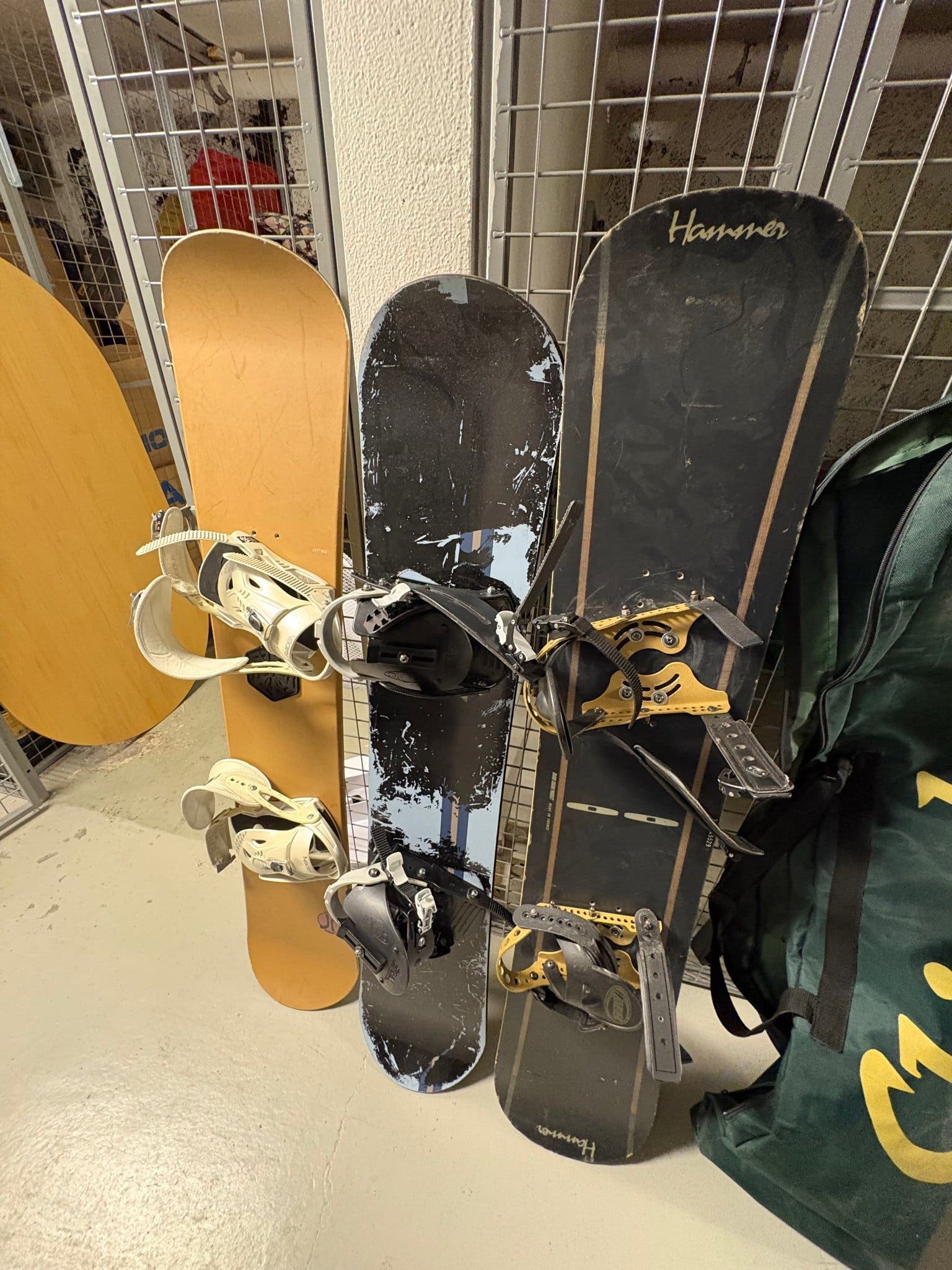 Säljer tre styckna snowboard