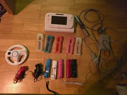 Wii U 8GB med 23 spel och tillbehör