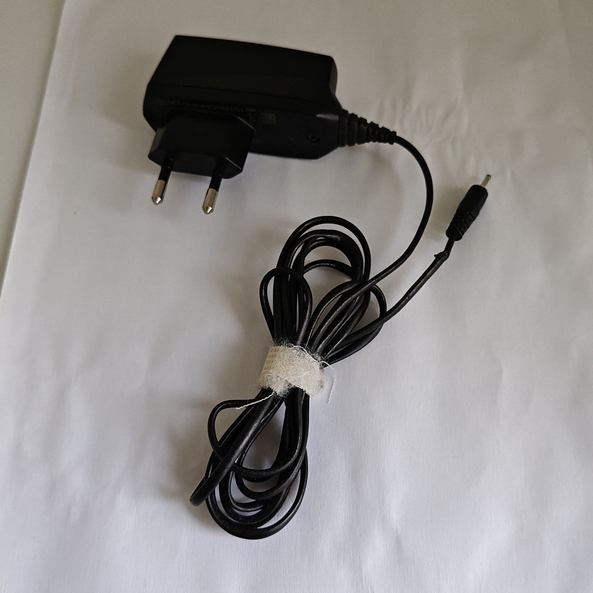Nokia AC-8E Laddare