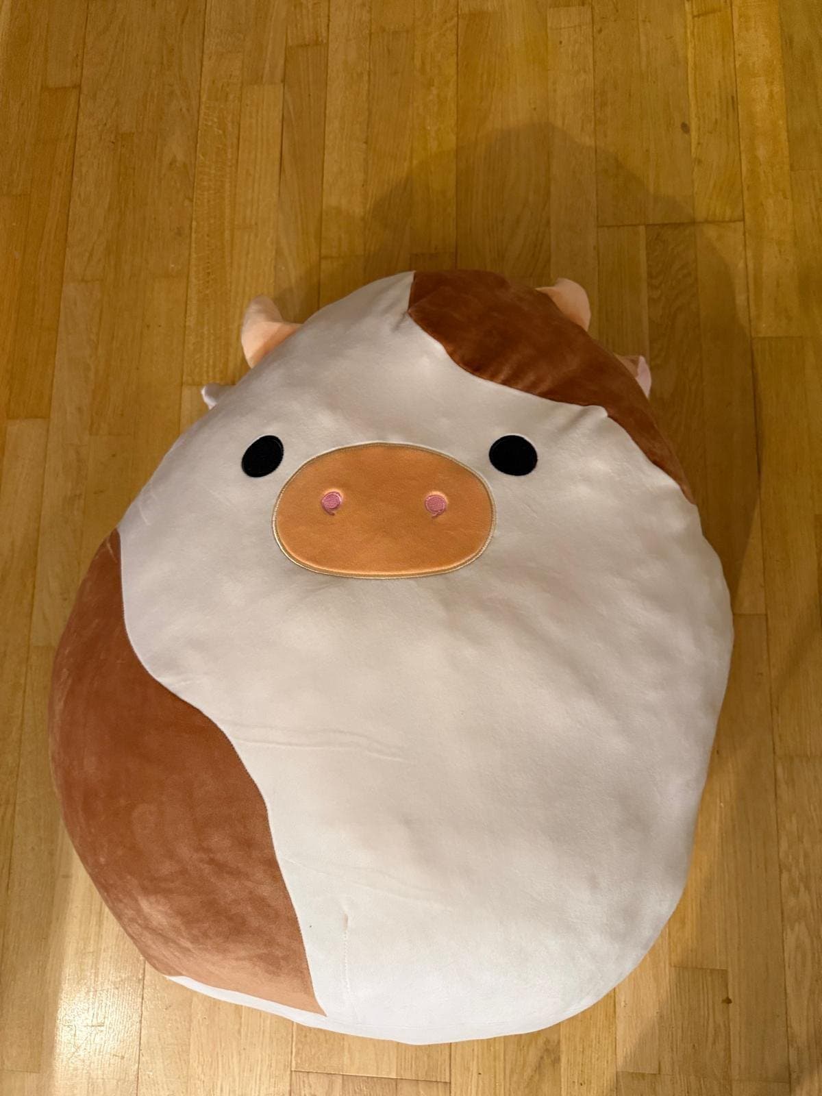 Squishmallows Ko Brun och Vit, Mjukdjur