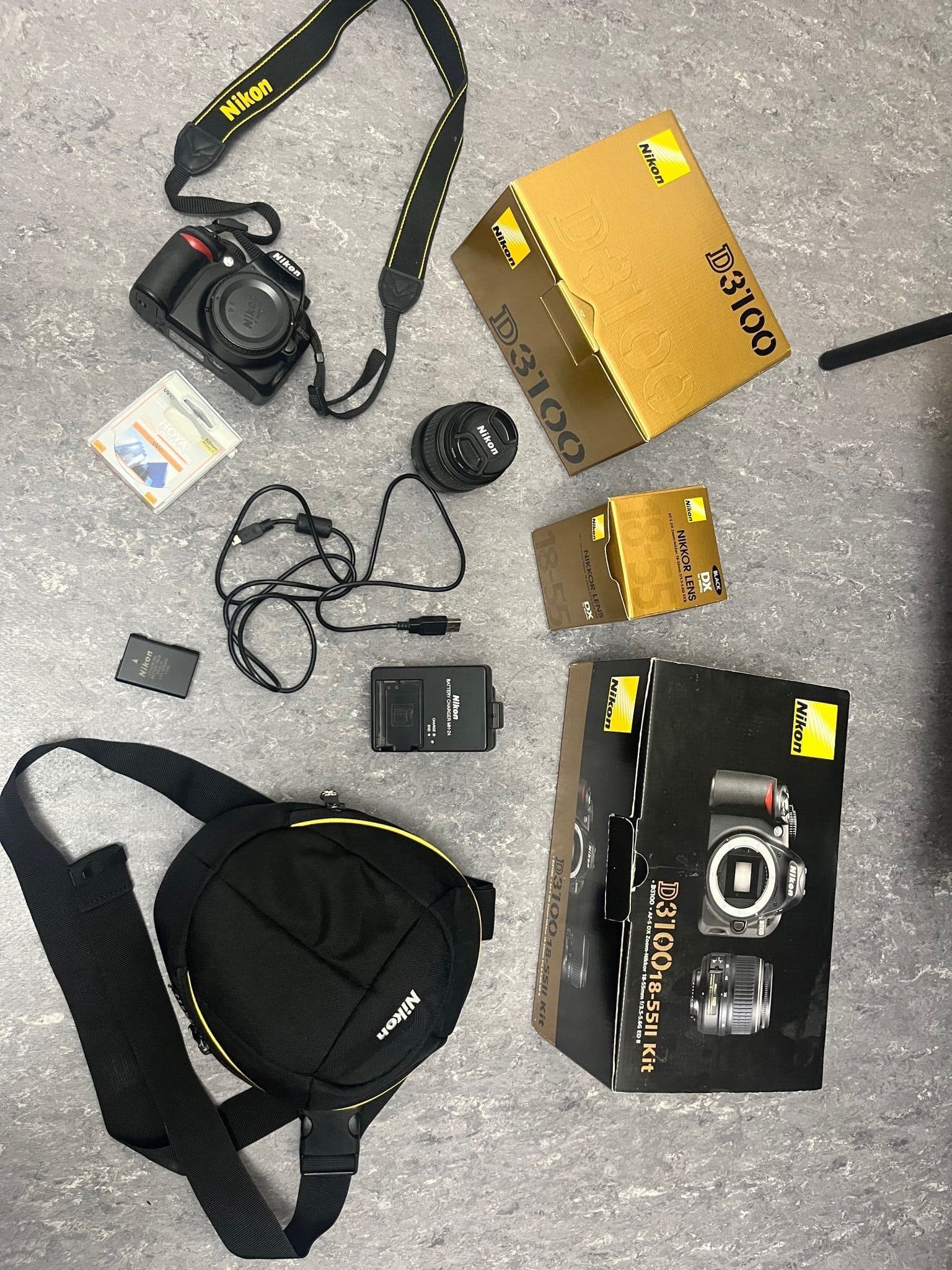 Systemkamera Nikon D3100