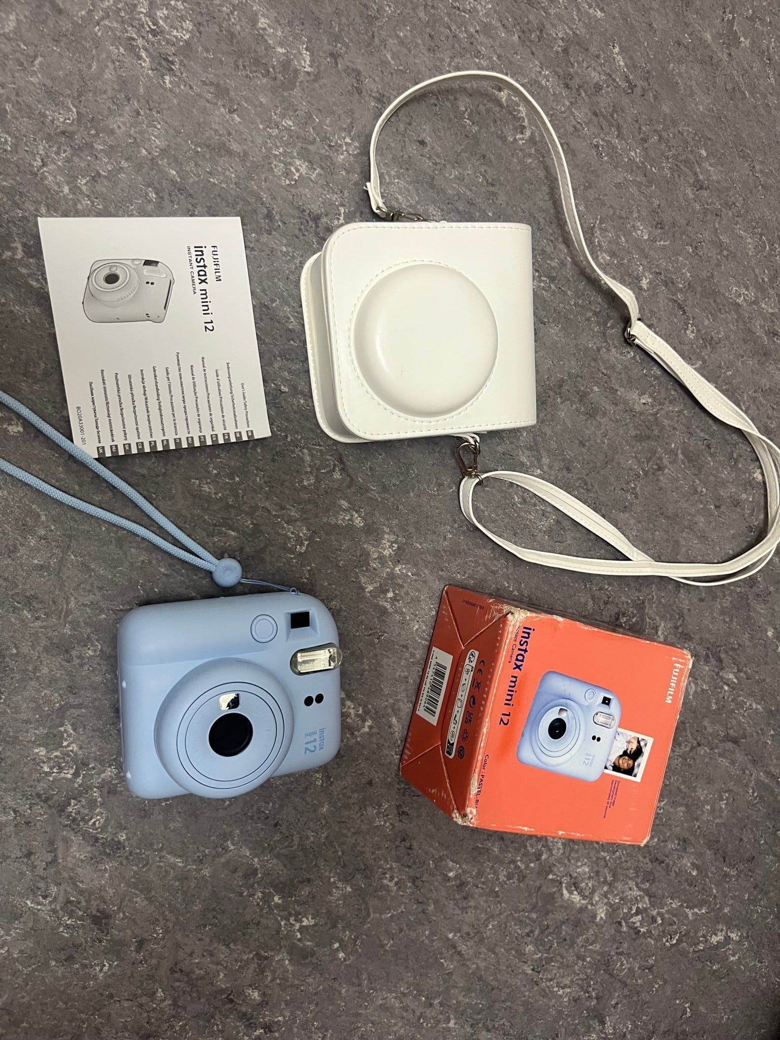Fujifilm Instax Mini 12 Instantkamera med film