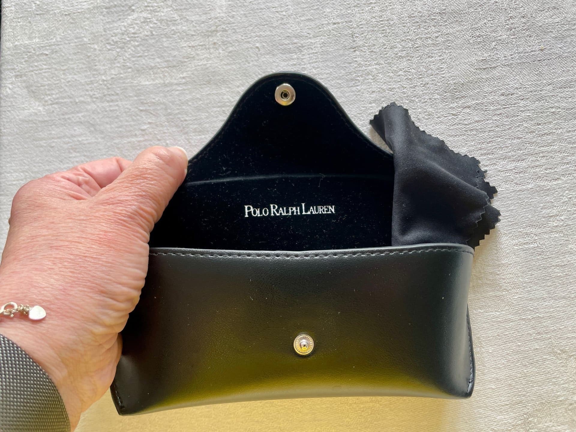 Polo Ralph Lauren solglasögonfodral med putsduk