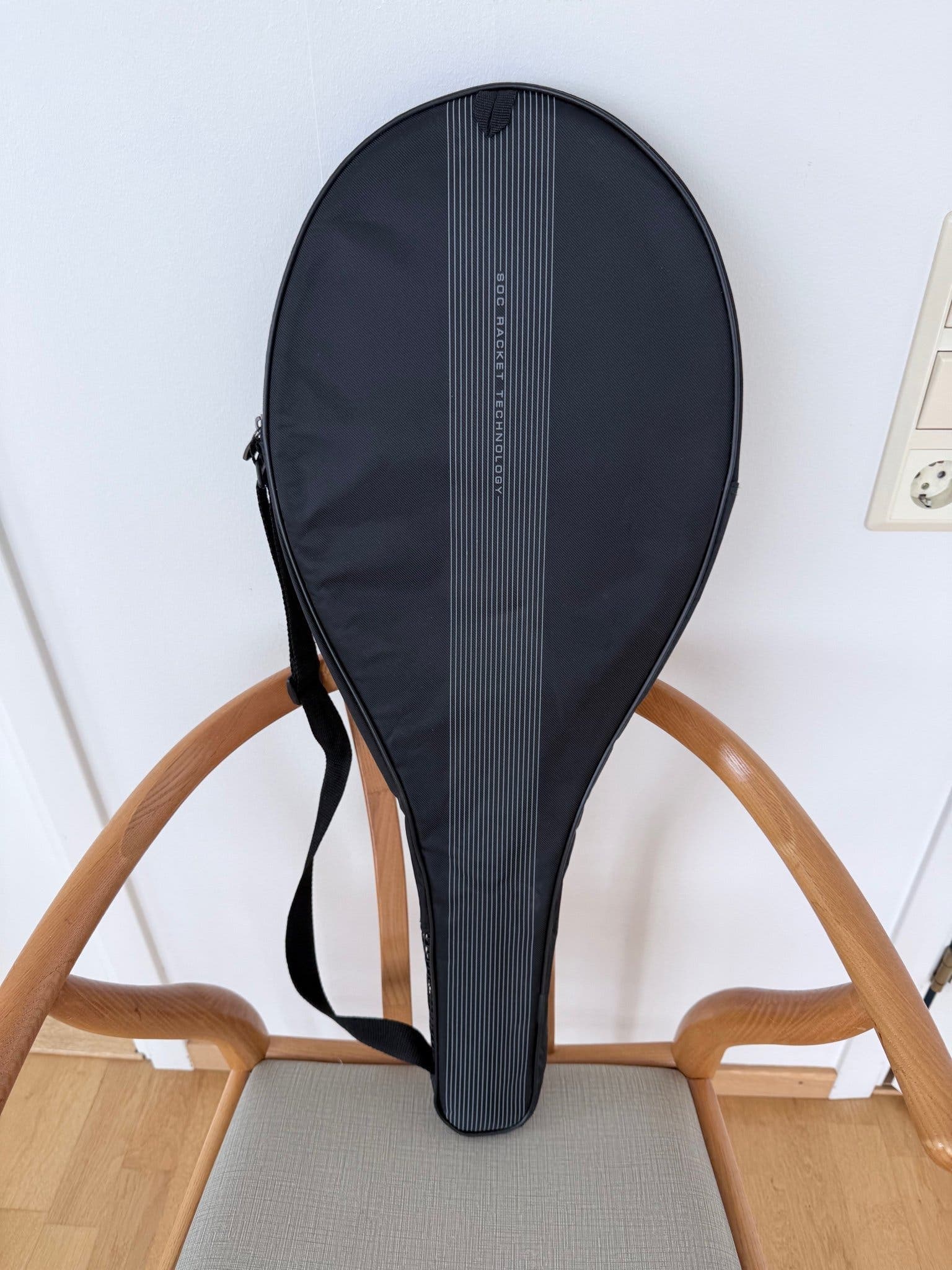 Ny SOC Tennisracket med fodral